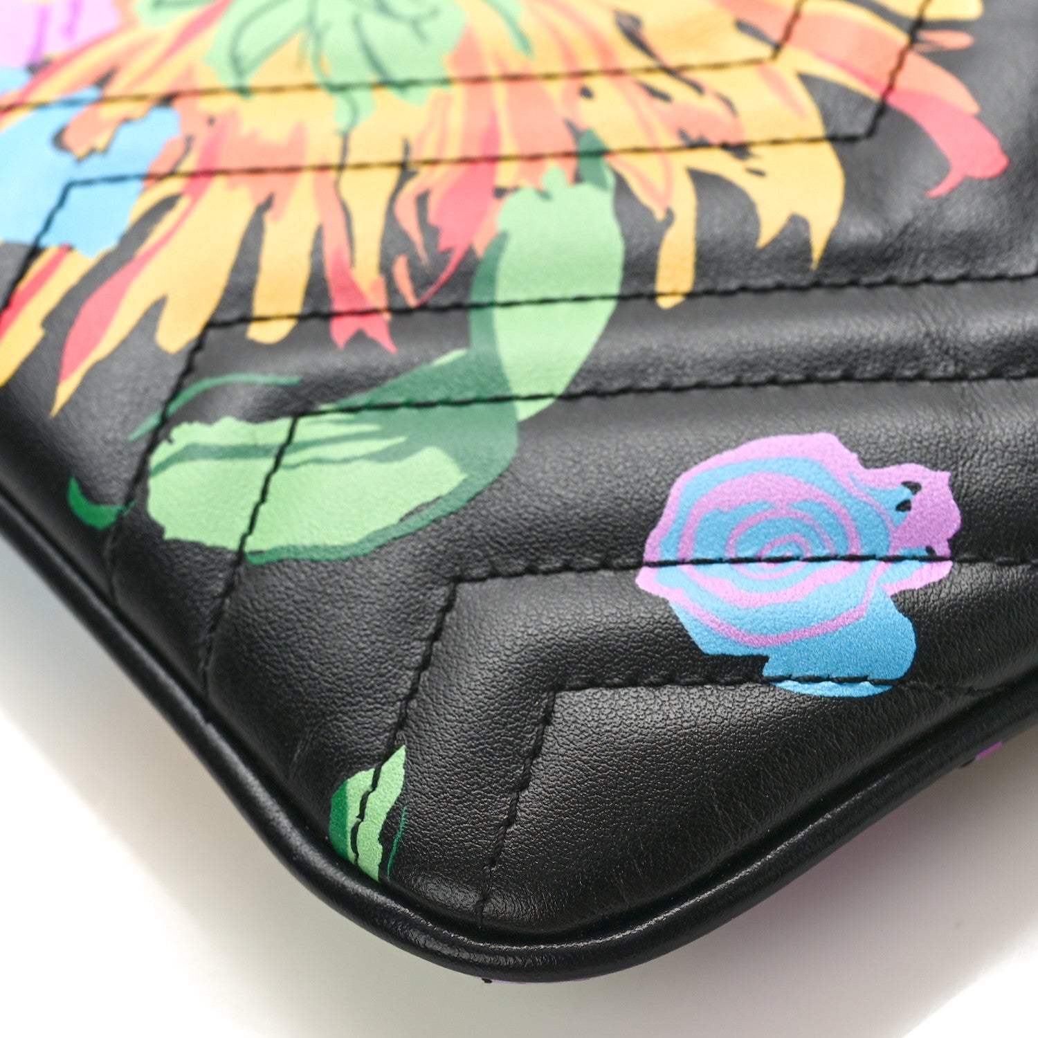 Gucci X KEN SCOTT Calfskin Matelasse Floral Print GG Marmont Zip Pouch Black 8 of 9