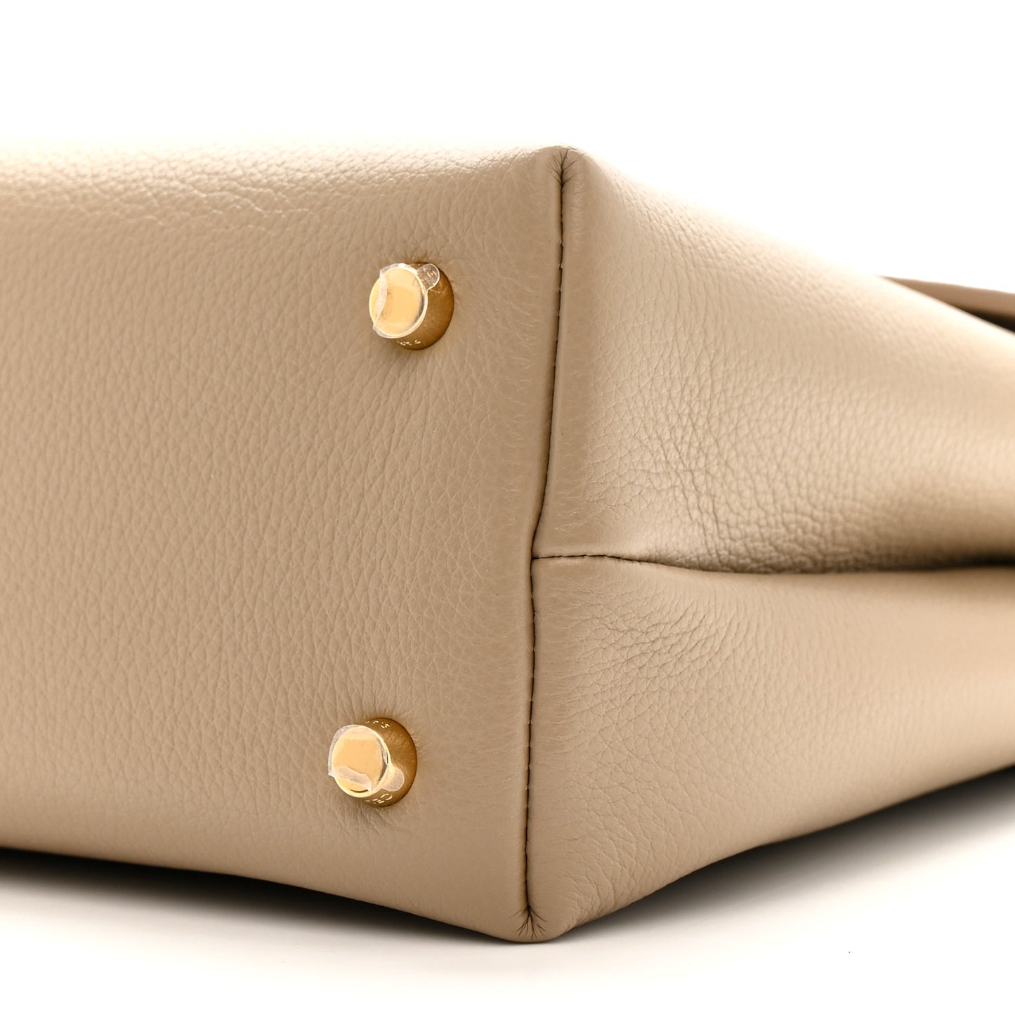 Supple Calfskin Medium Nino Safari