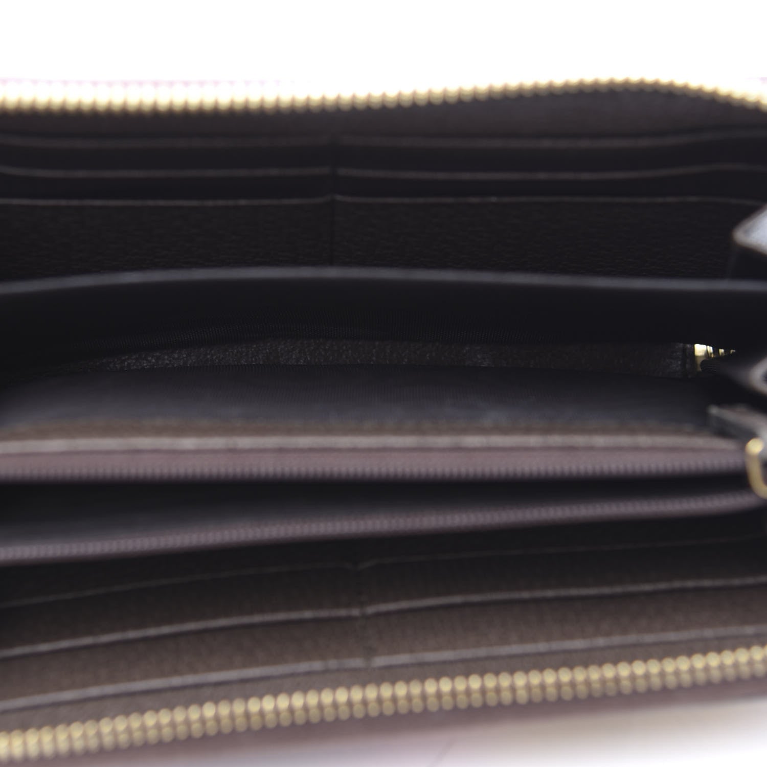 Gucci GG Supreme Monogram Bengal Zip Around Wallet Beige Pink 4 of 8