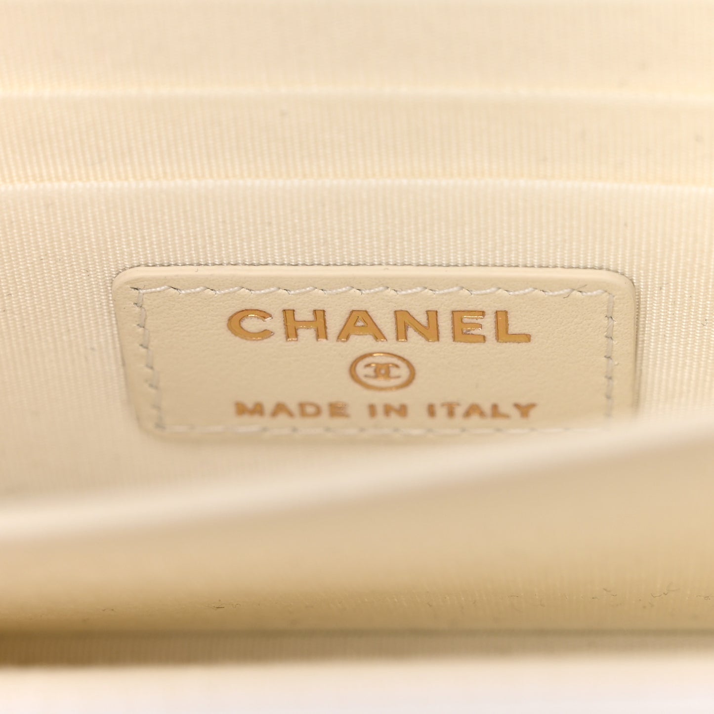 Calfskin Quilted Mini Maxi Pearls Wallet On Chain WOC White