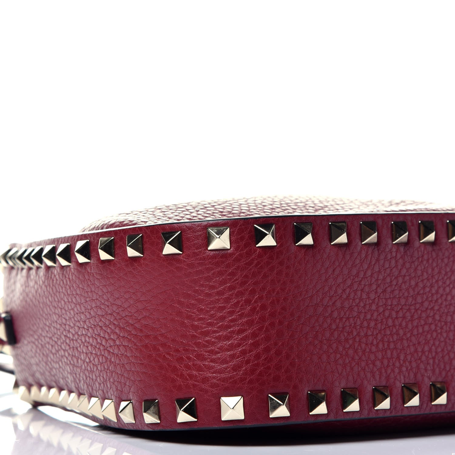 Valentino Garavani Grained Calfskin Rockstud Bucket Bag Rubino 8 of 9