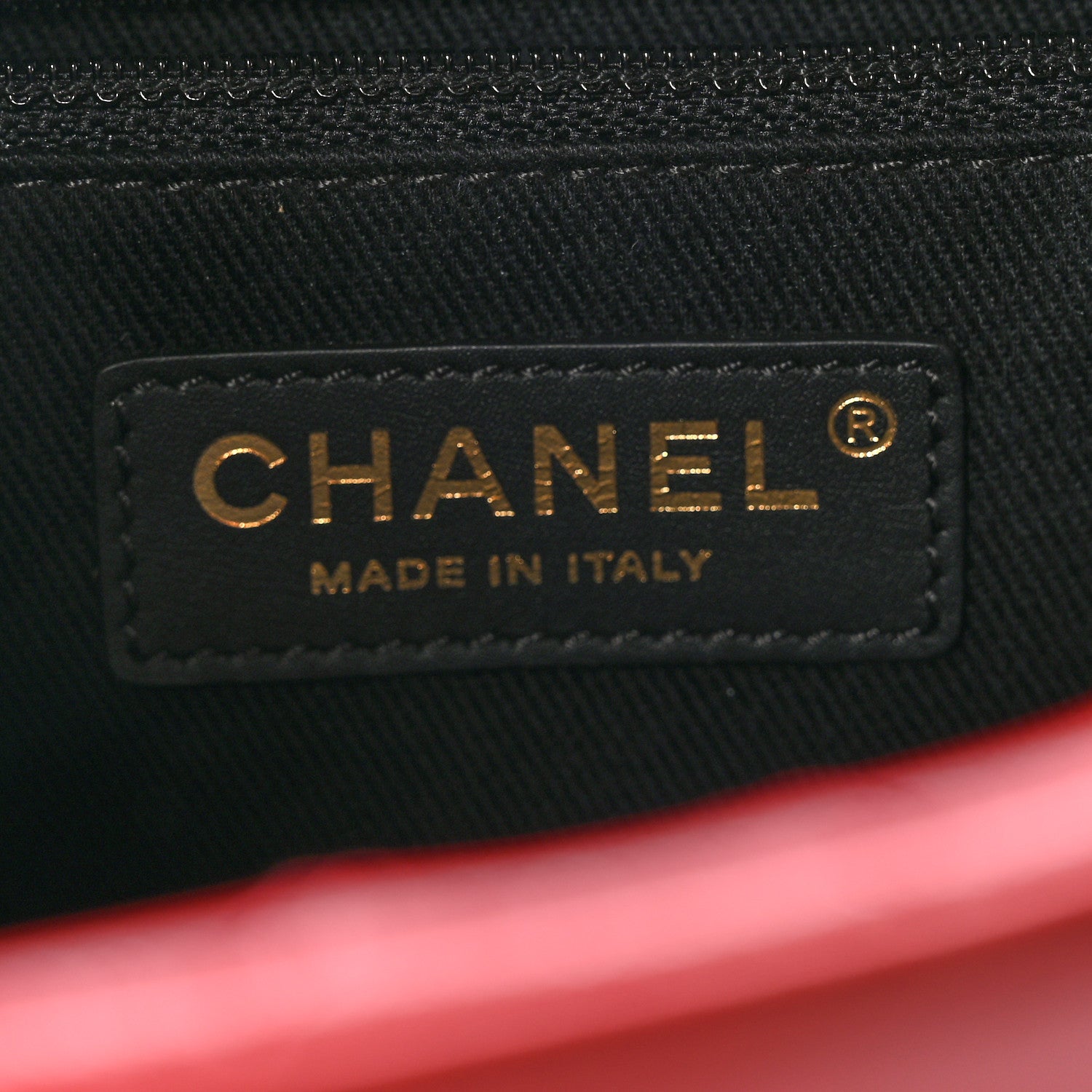 Chanel Shiny Calfskin Goatskin Quilted Small Coco Curve Vanity Red 6 of 10