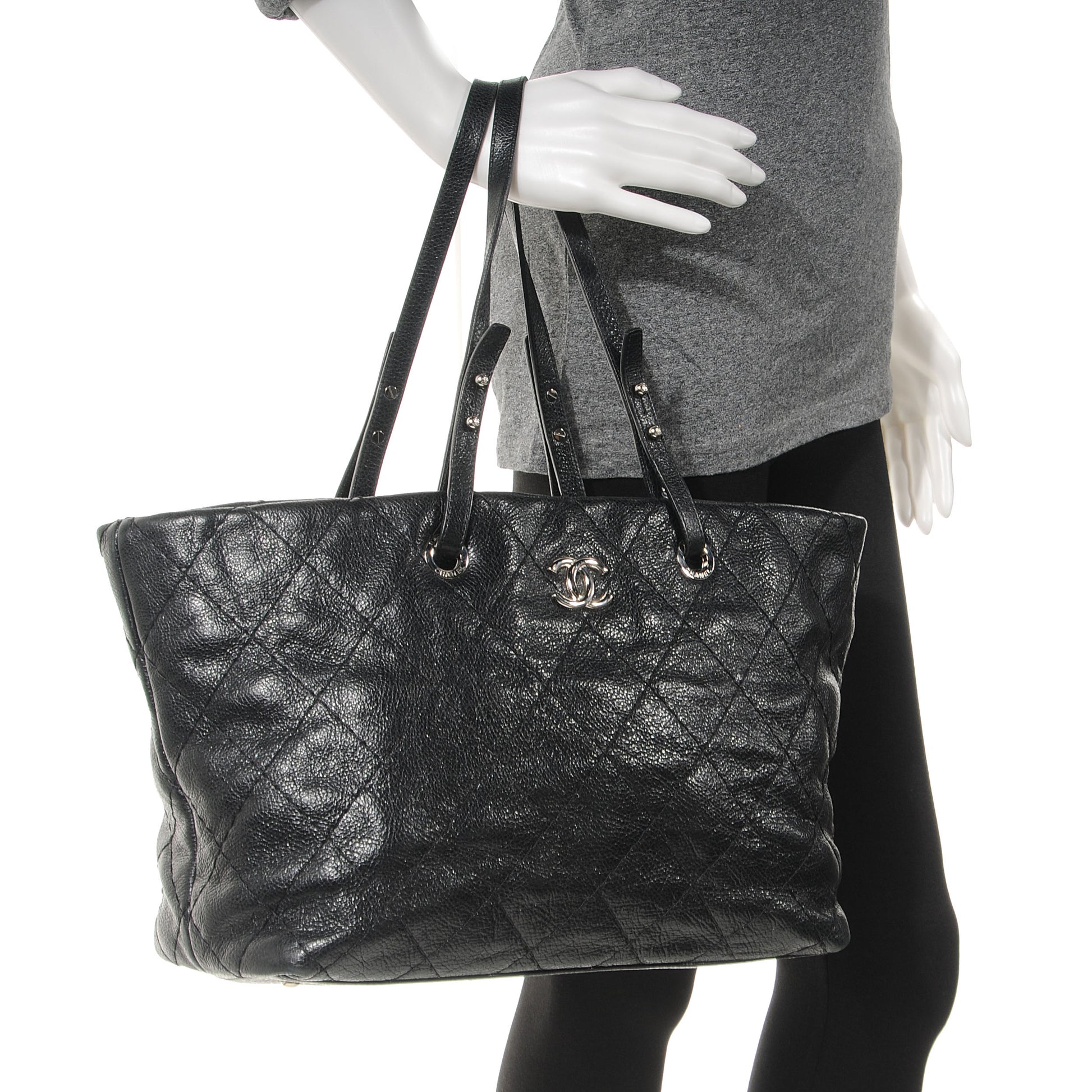 Chanel Glazed Calfskin Large On The Road Tote Black 2 of 8
