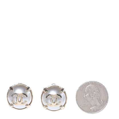 Chanel Pearl CC Large Clip On Earrings Light Gold 2 of 5