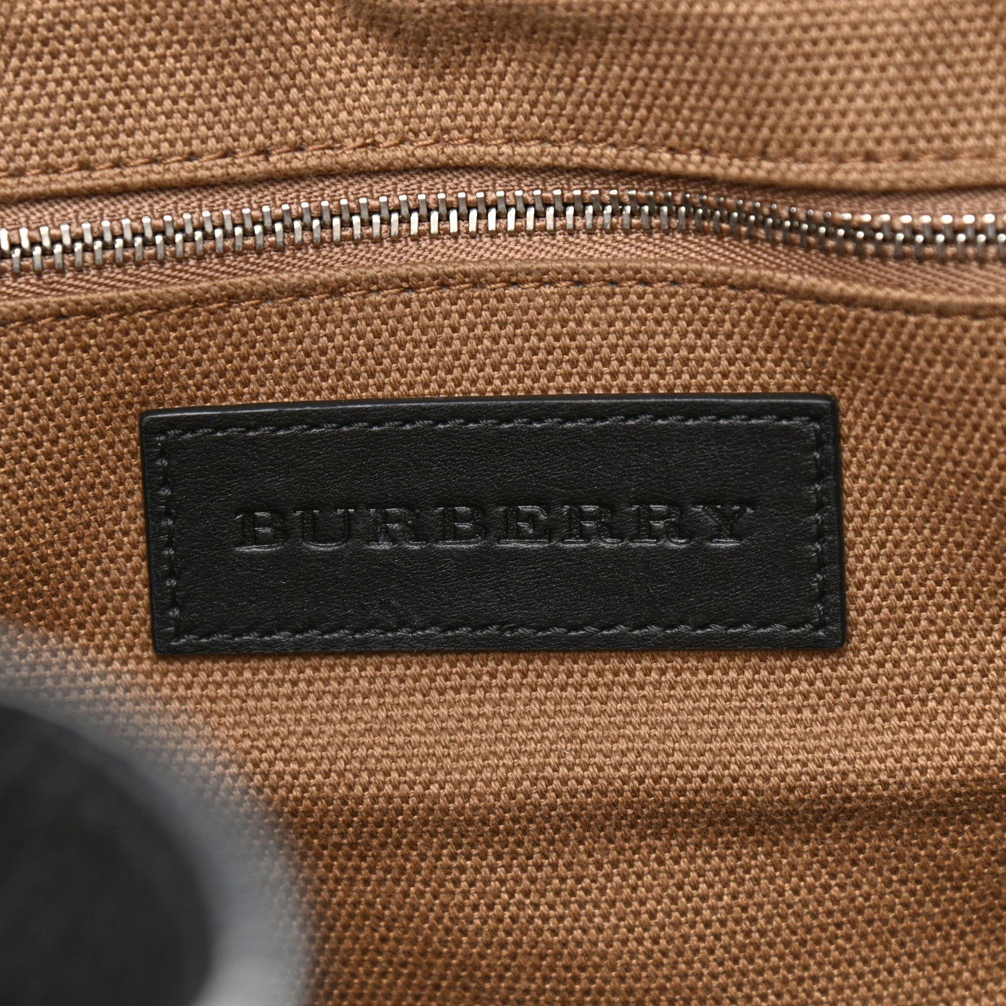 Grainy Calfskin House Check Medium Maidstone Black