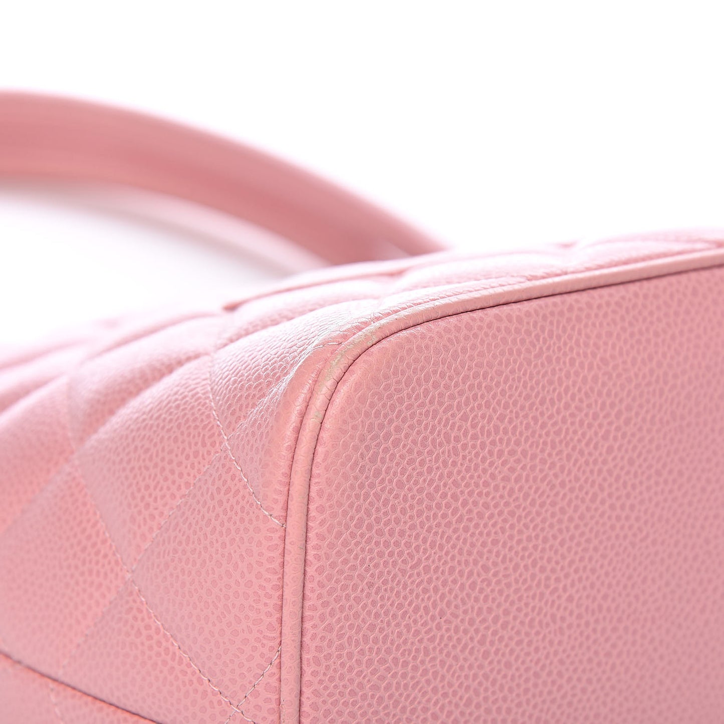 Caviar Quilted Medallion Tote Light Pink