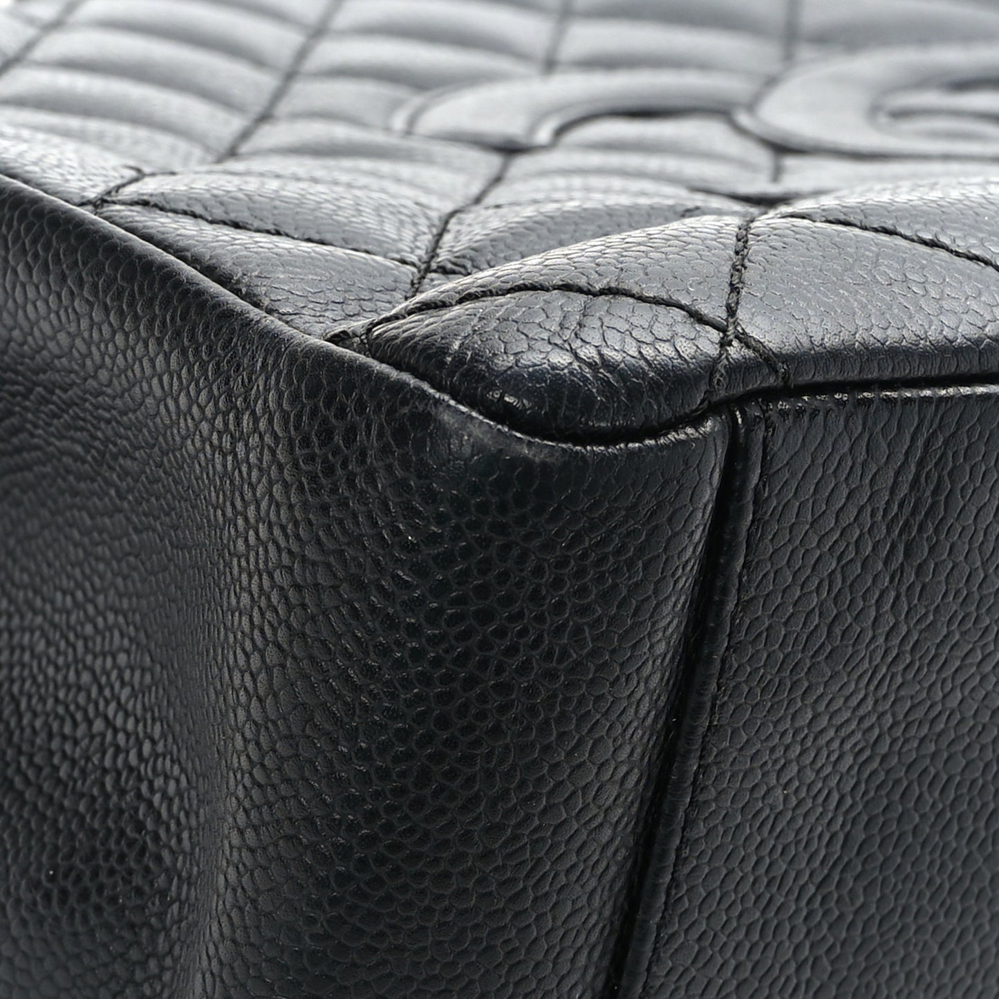 Caviar Quilted Grand Shopping Tote GST Black