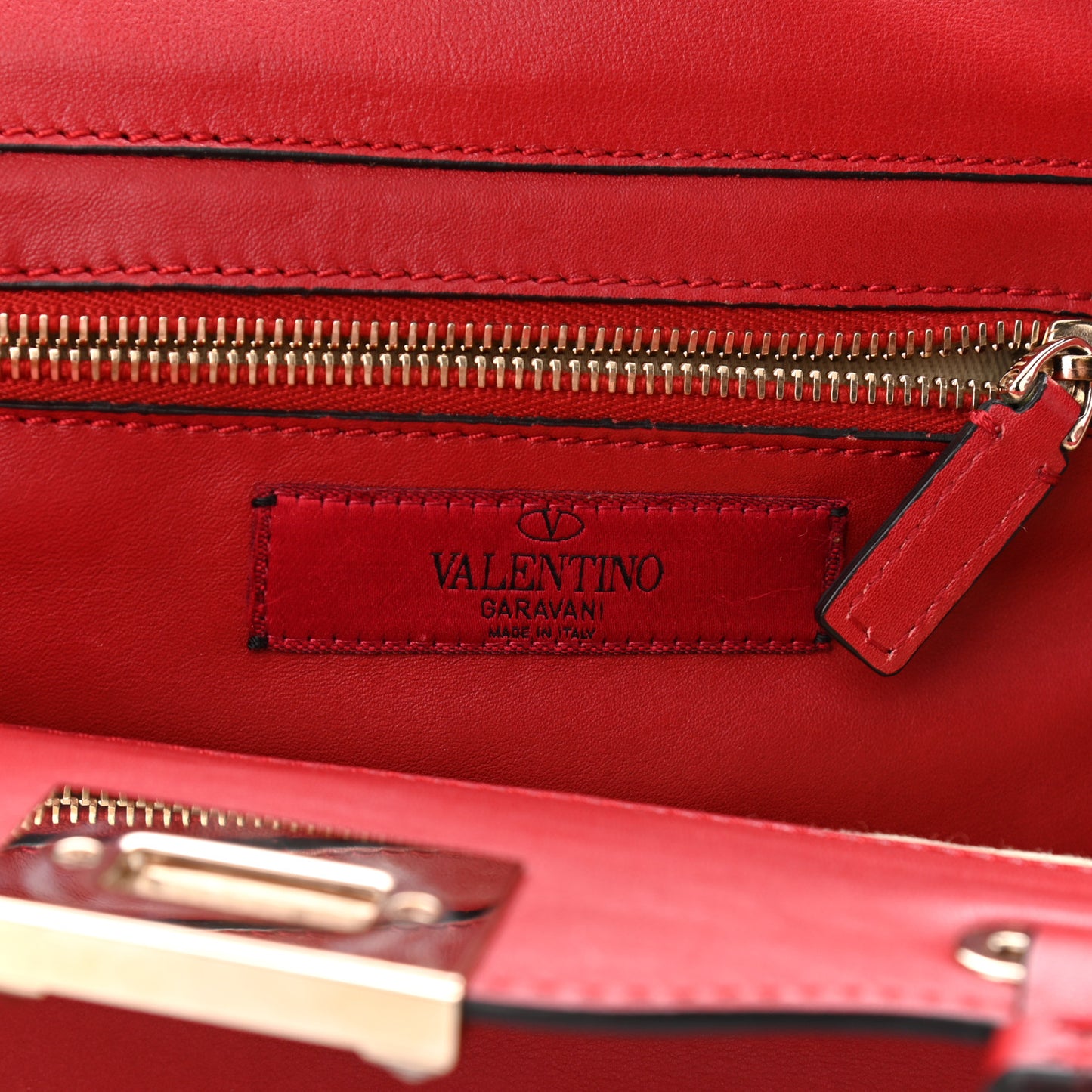 Vitello Small Rockstud Tote Rosso Valentino