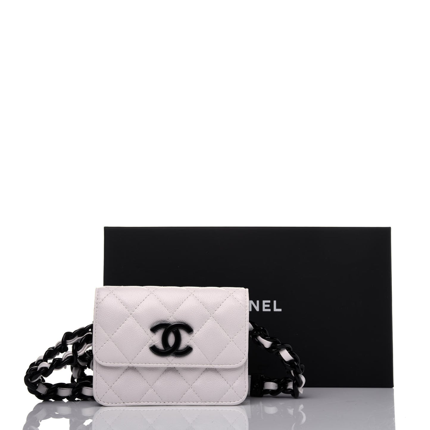 Caviar Quilted My Everything Belt Flap Card Holder White