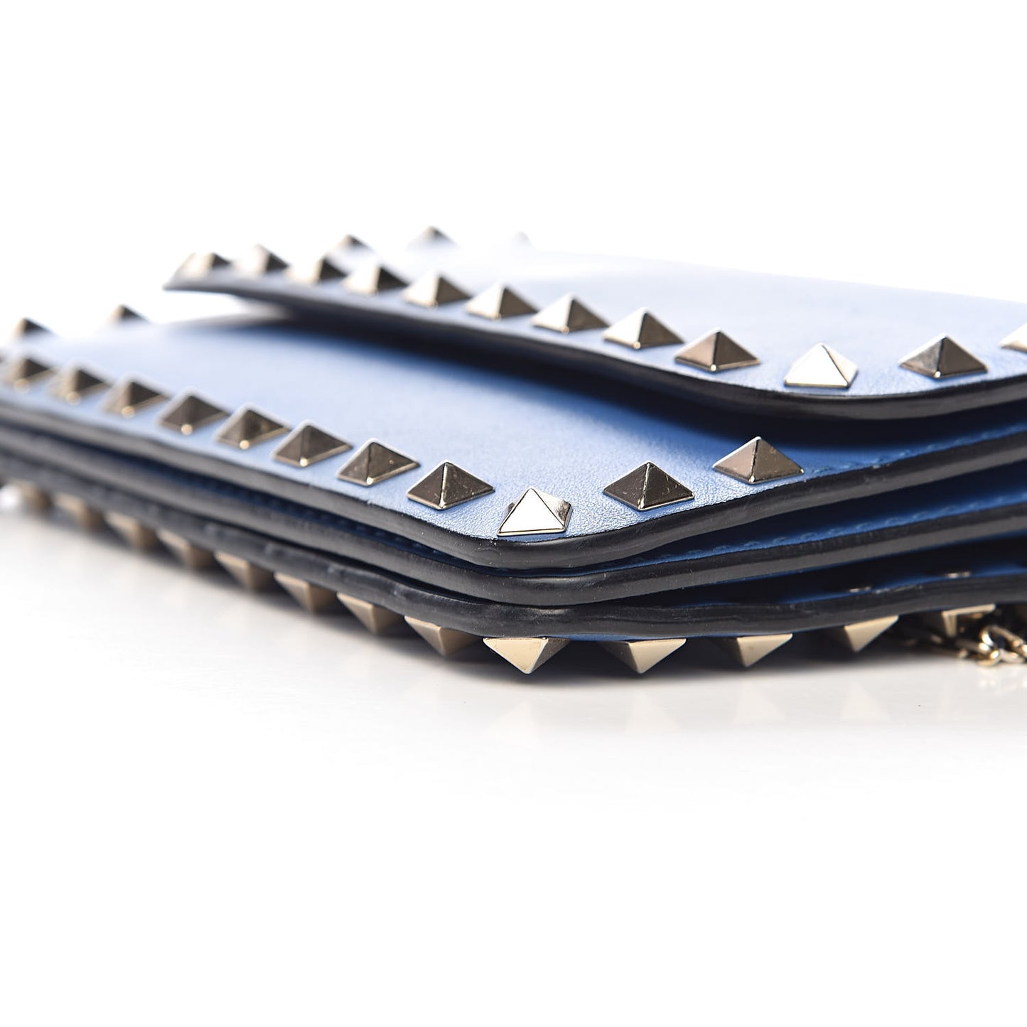 Vitello Rockstud Chain Flap Crossbody Bag Light Sapphire