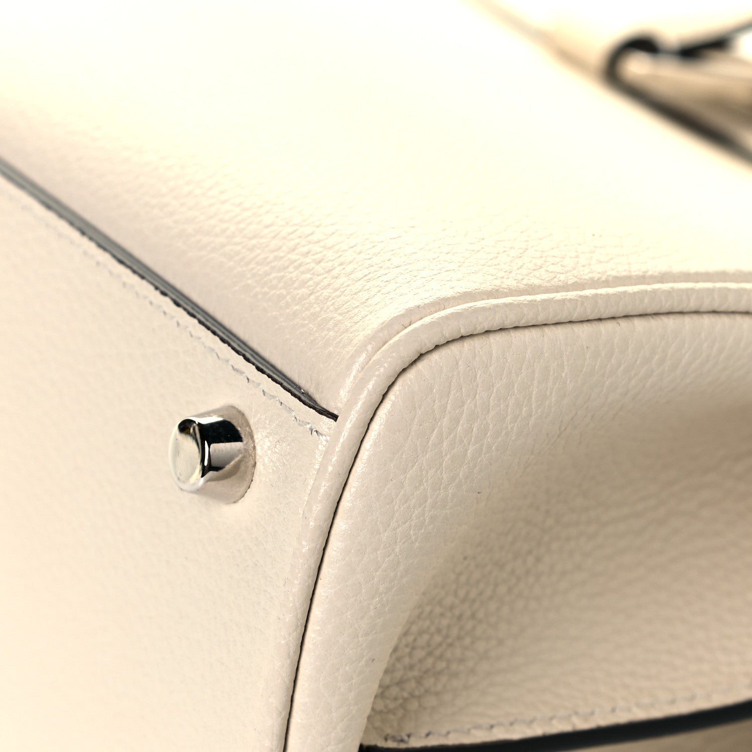 Gucci Grainy Calfskin Small Zumi Top Handle Bag Mystic White 9 of 11
