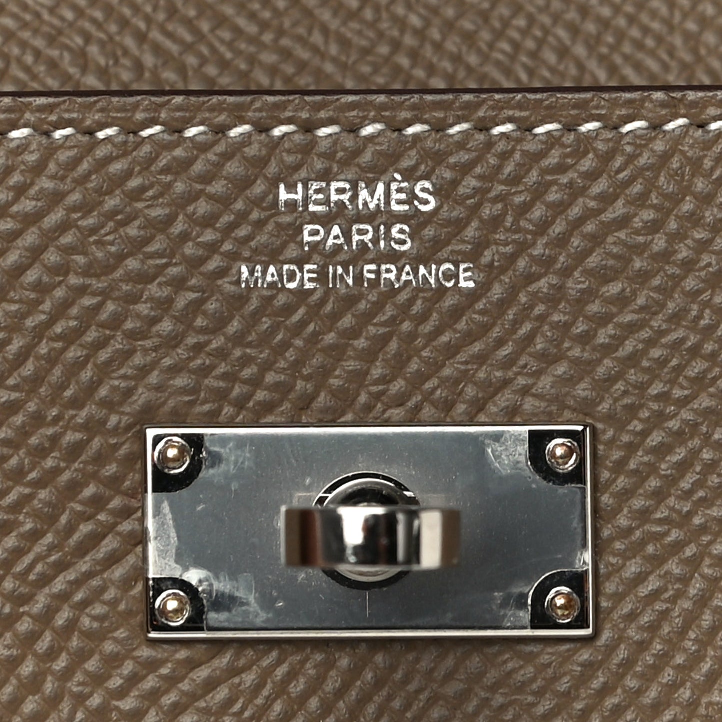 Epsom Kelly Longue Wallet Etoupe
