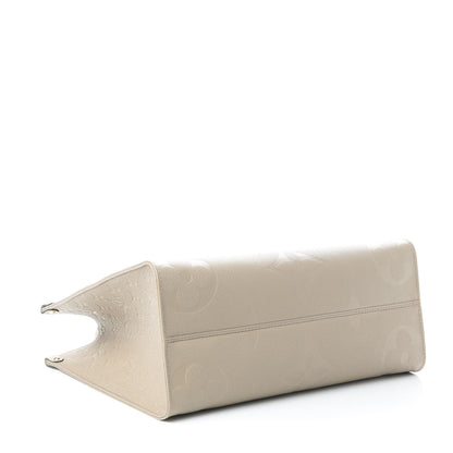 Louis Vuitton Empreinte Monogram Giant Onthego MM Tourterelle 5 of 10