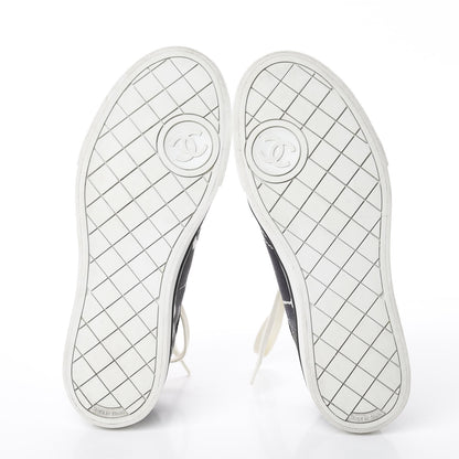 Chanel Printed Fabric Low Top Logo Sneakers 38.5 White Black 7 of 7
