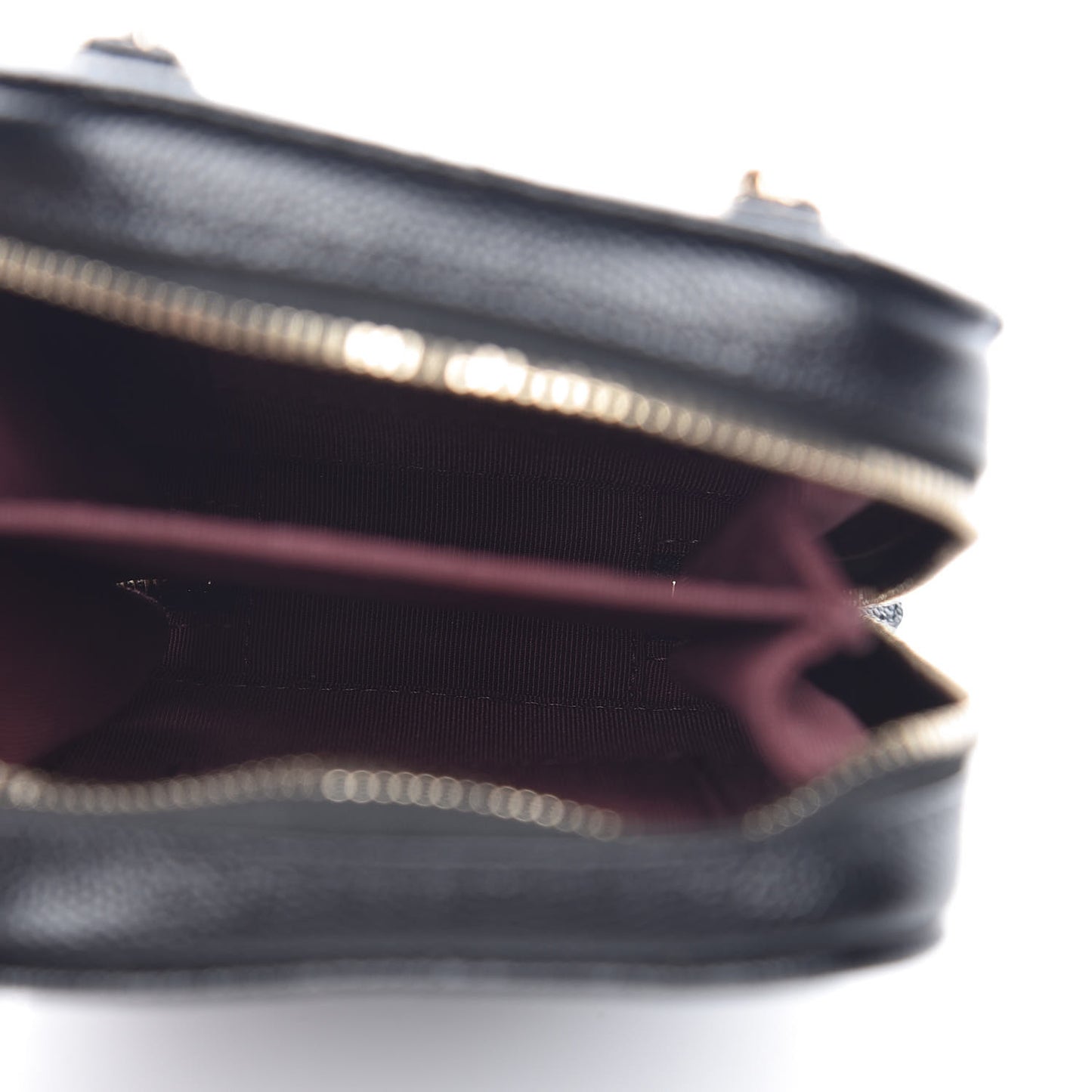 Caviar Quilted Classic Clutch With Chain Black