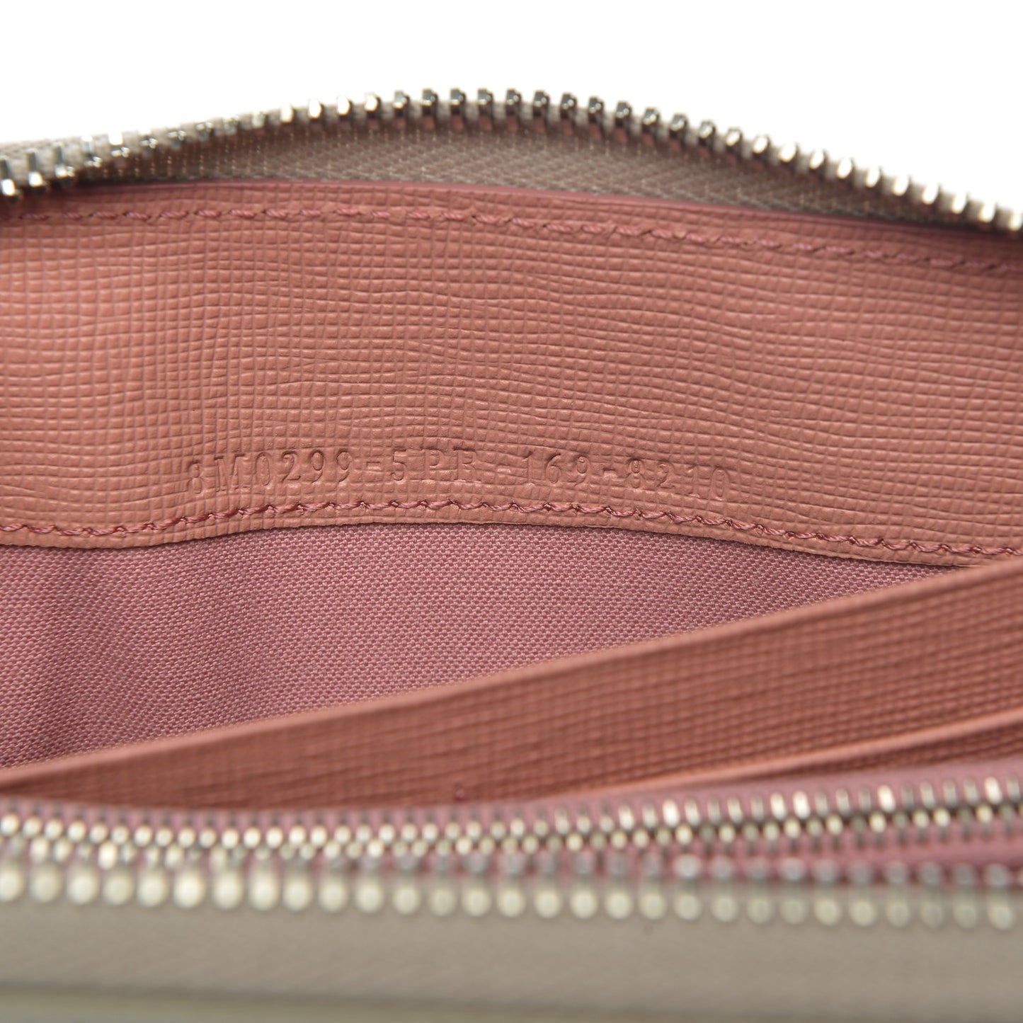 Vitello Elite Crystal Eye Monster Zip Around Wallet Grigio Polvere Ribes Multicolor