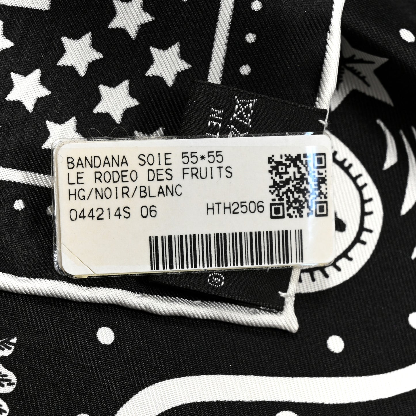 Silk Le Rodeo Des Fruits Bandana Scarf 55 Black White
