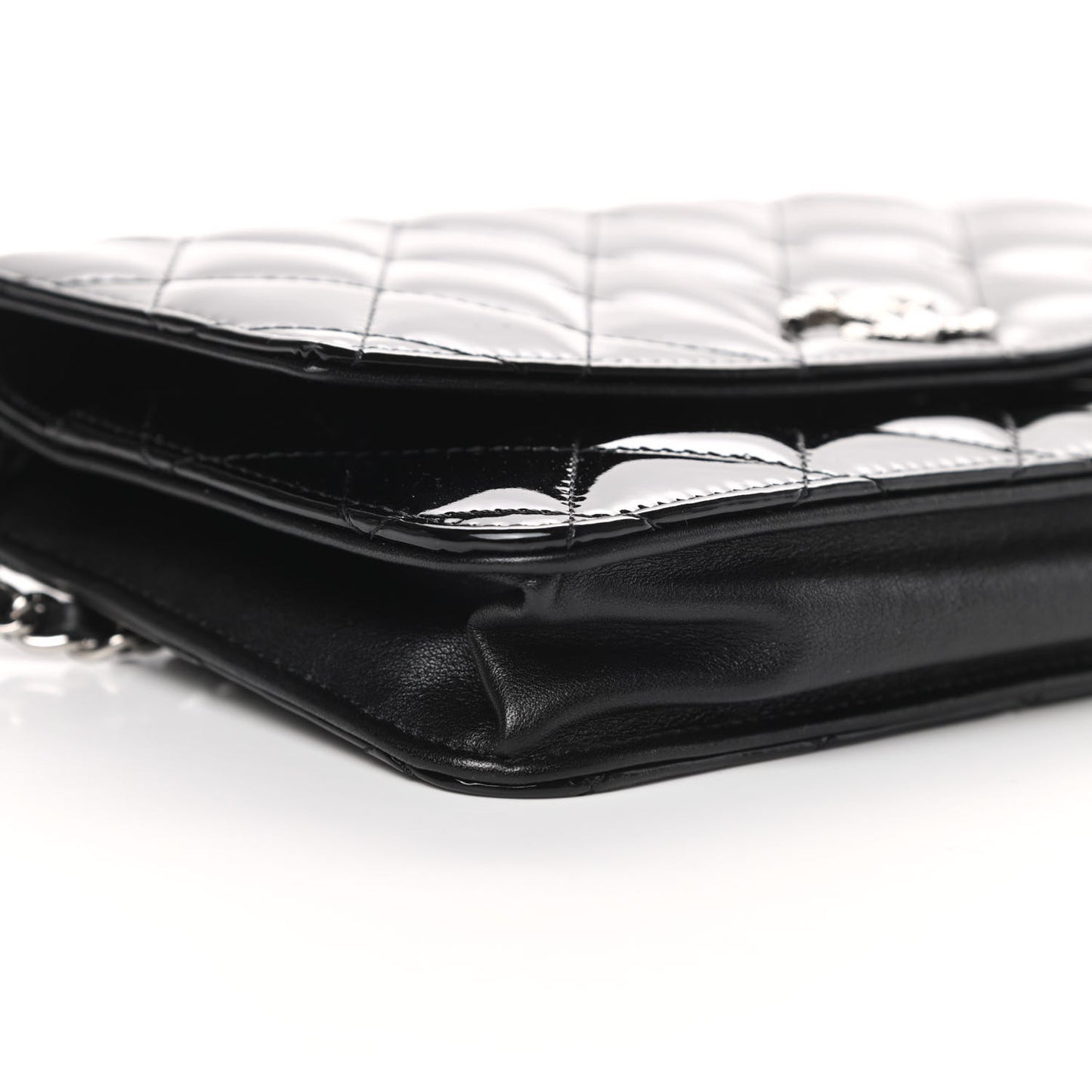 Patent Quilted Brilliant Wallet On Chain WOC Black