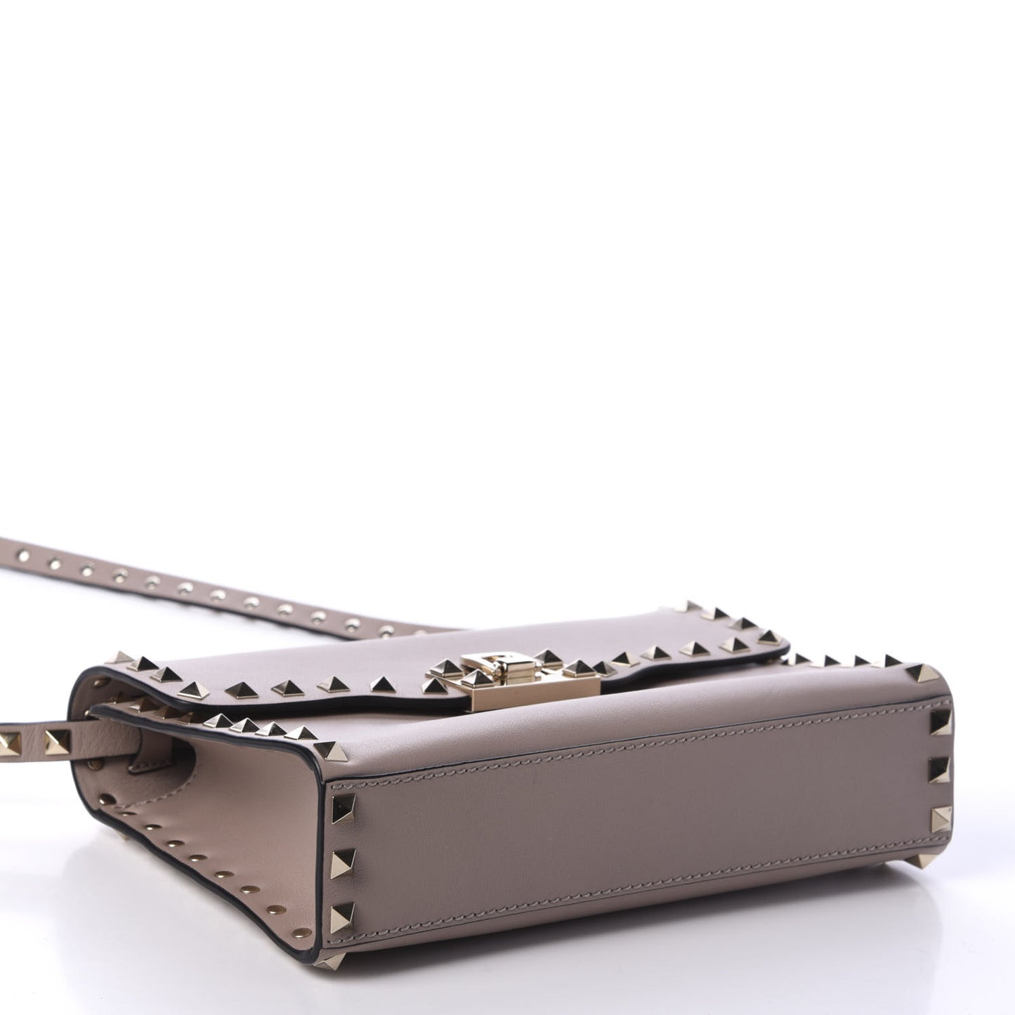 Vitello Medium Rockstud Flip Lock Crossbody Bag Poudre