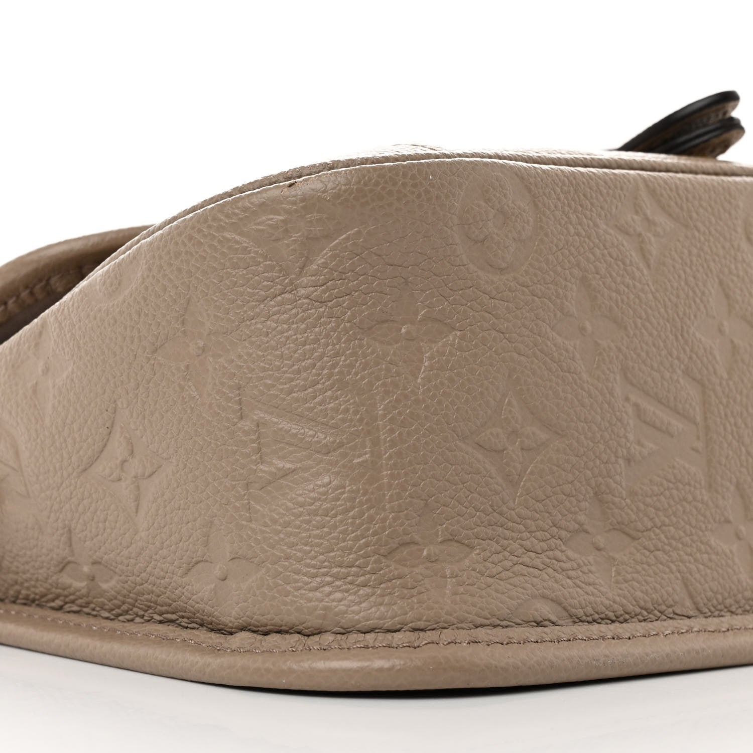Louis Vuitton Empreinte Monogram Giant Diane Tourterelle Creme 8 of 9