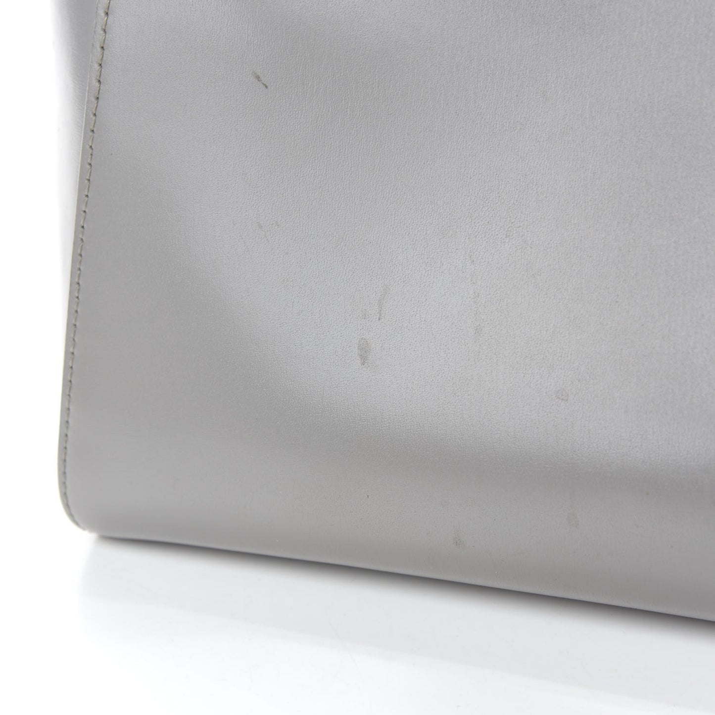 Shiny Lord Calfskin Medium Antigona Pearl Grey