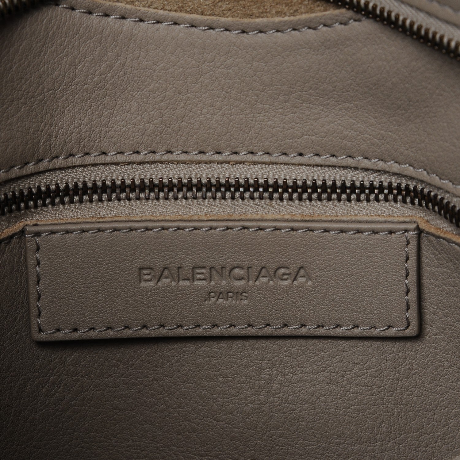 Balenciaga Veau Grana Perforated Blackout Hardware City Gris Cendre 6 of 7