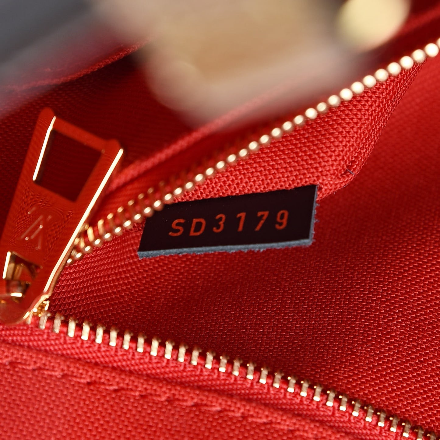 Reverse Monogram Giant Onthego GM