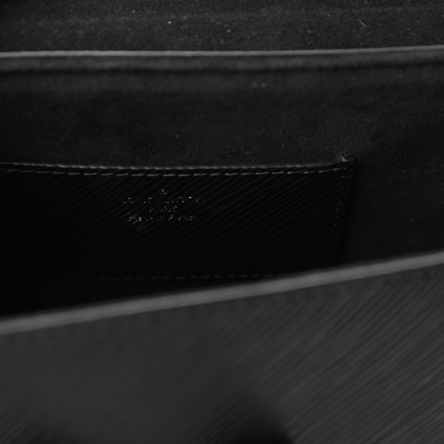 Louis Vuitton Epi Twist Shoulder Bag MM Matte Black 8 of 11