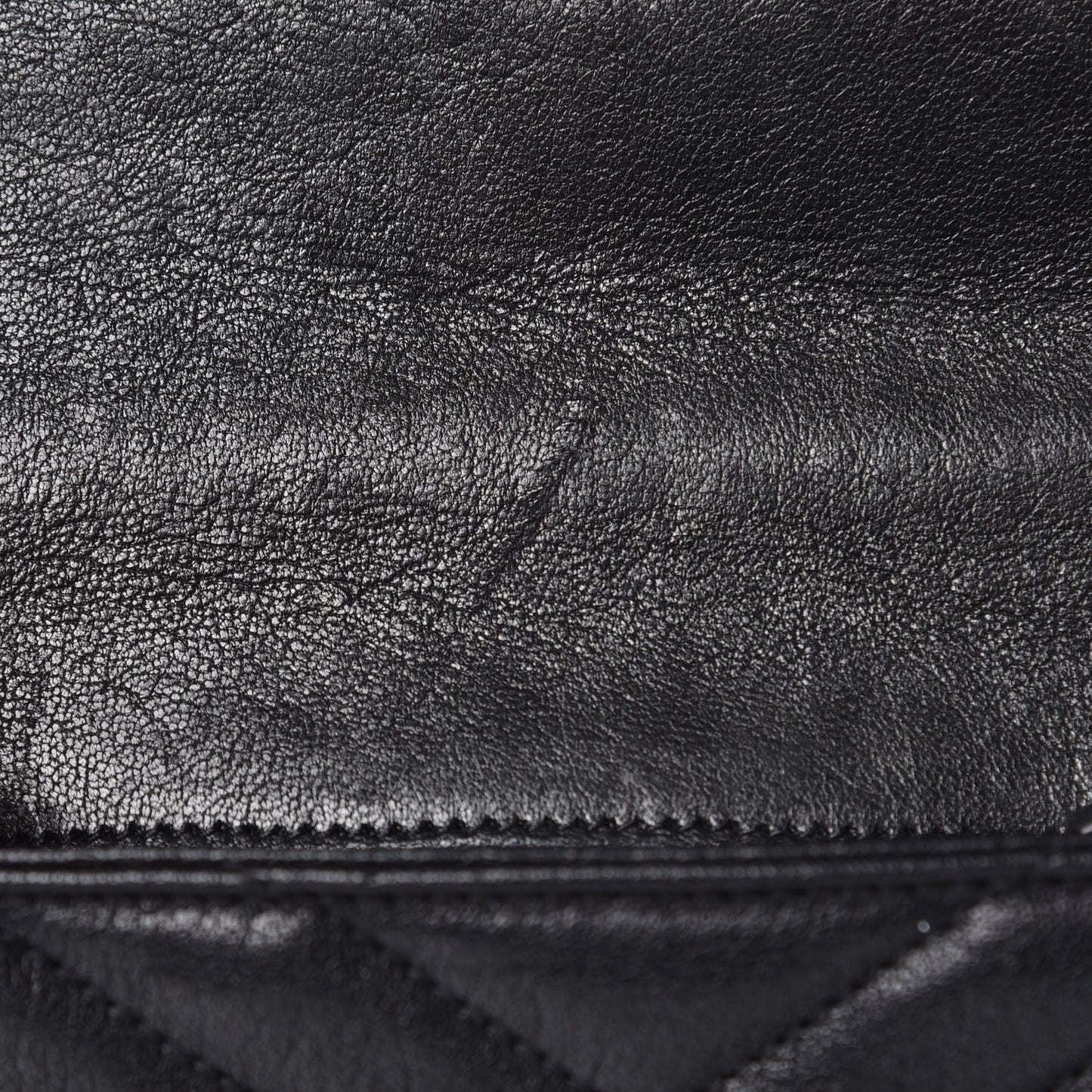 Sheepskin Matelasse Chevron Monogram College Chain Wallet Black