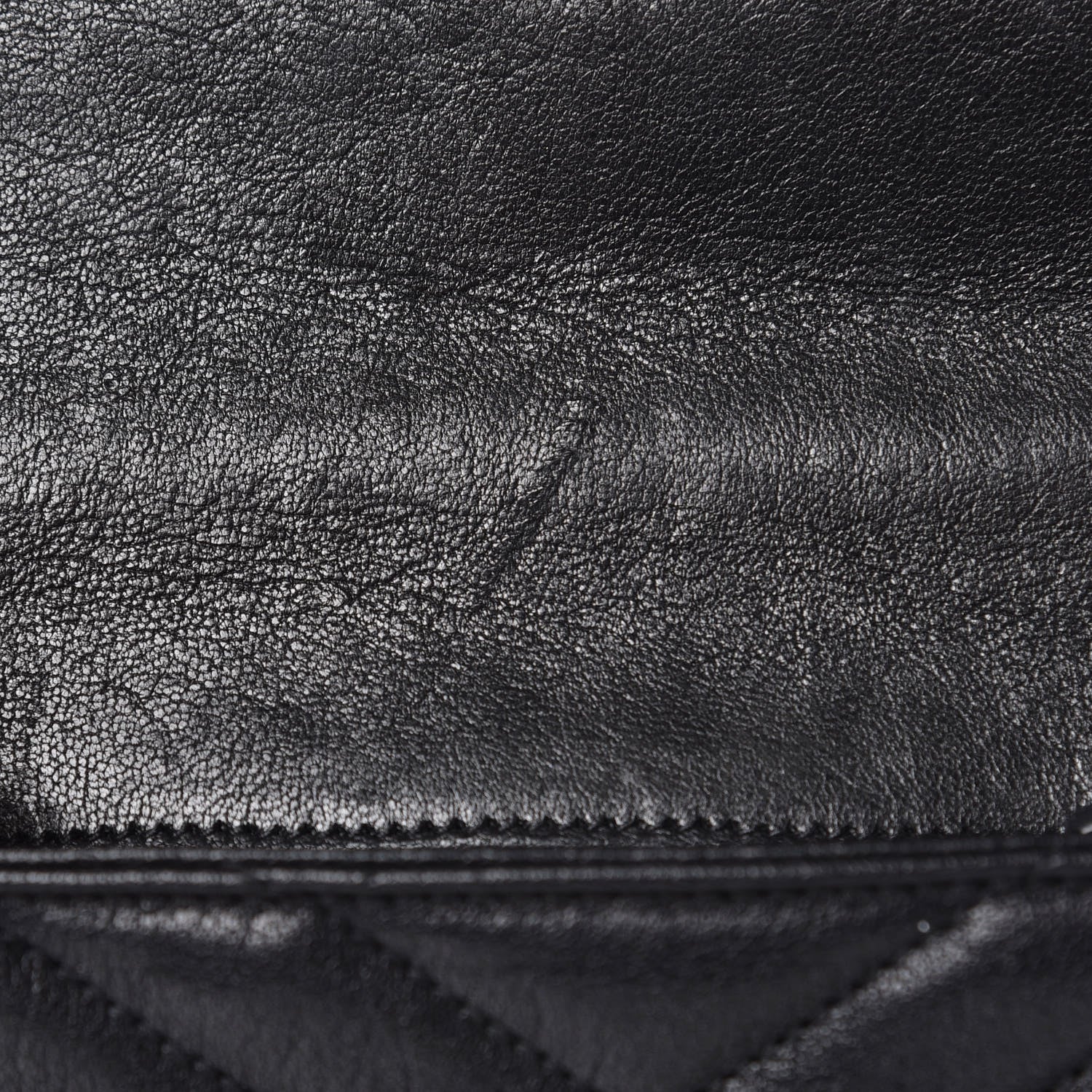 Saint Laurent Sheepskin Matelasse Chevron Monogram College Chain Wallet Black 7 of 9