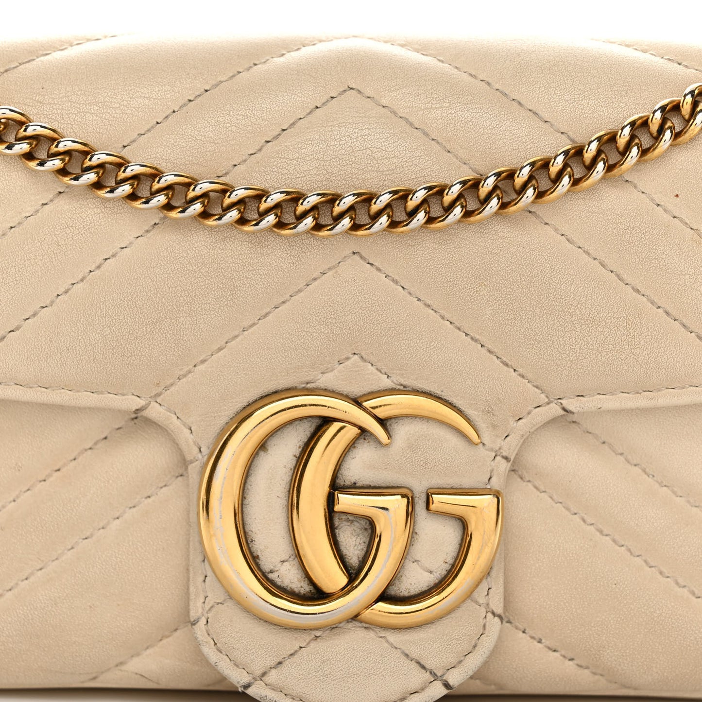 Calfskin Matelasse Super Mini GG Marmont Shoulder Bag White