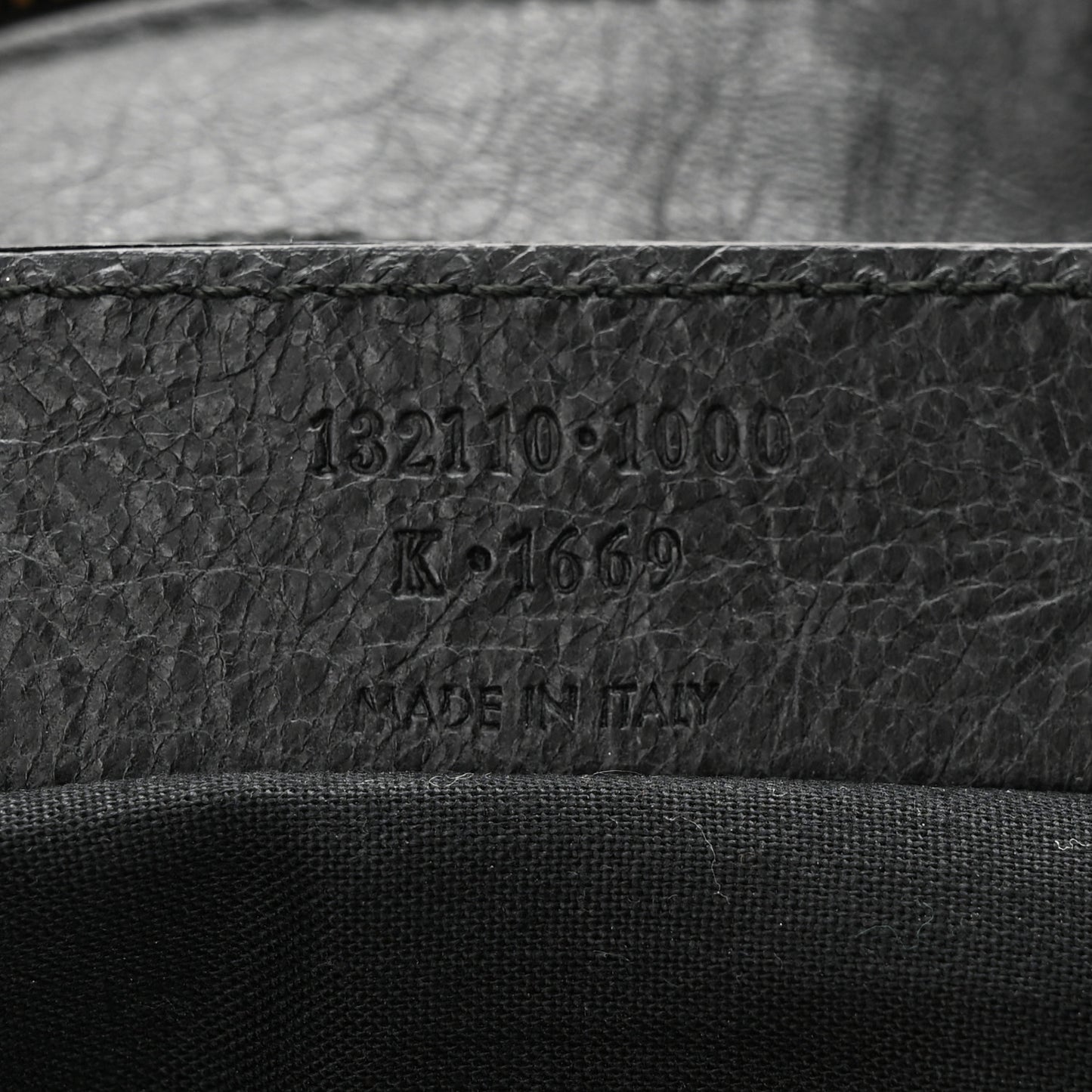 Agneau Classic Hardware Work Black