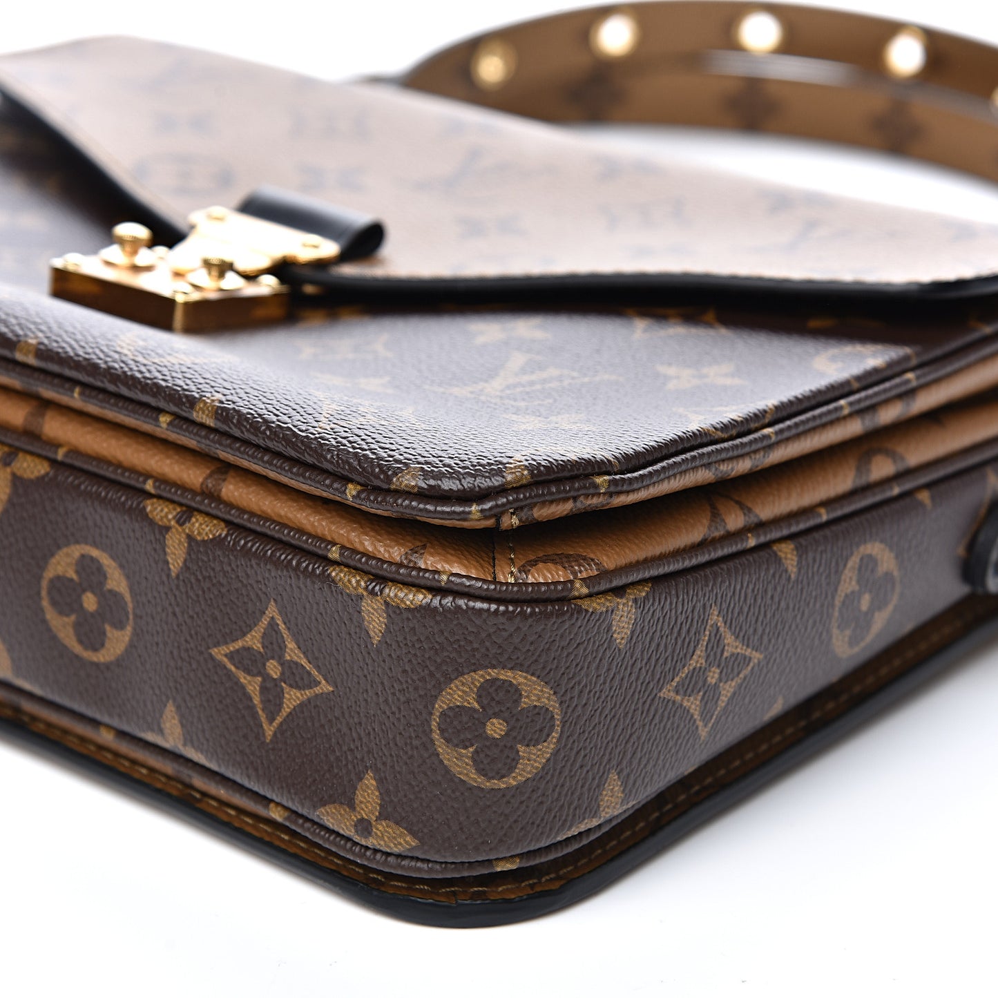 Reverse Monogram Pochette Metis