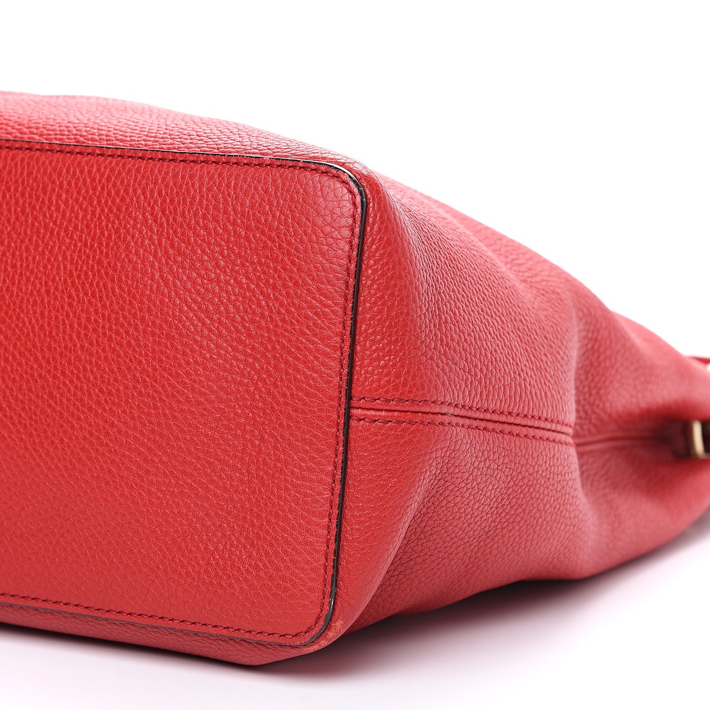 Pebbled Calfskin Large Soho Hobo Tabasco Red