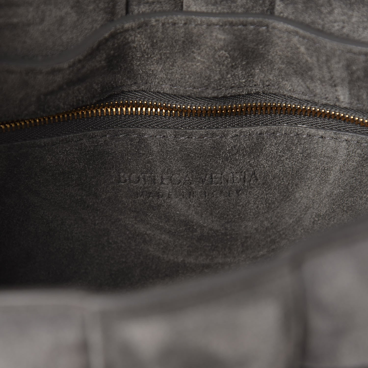 Bottega Veneta Suede Maxi Intrecciato Padded Cassette Crossbody Bag Graphite 8 of 9