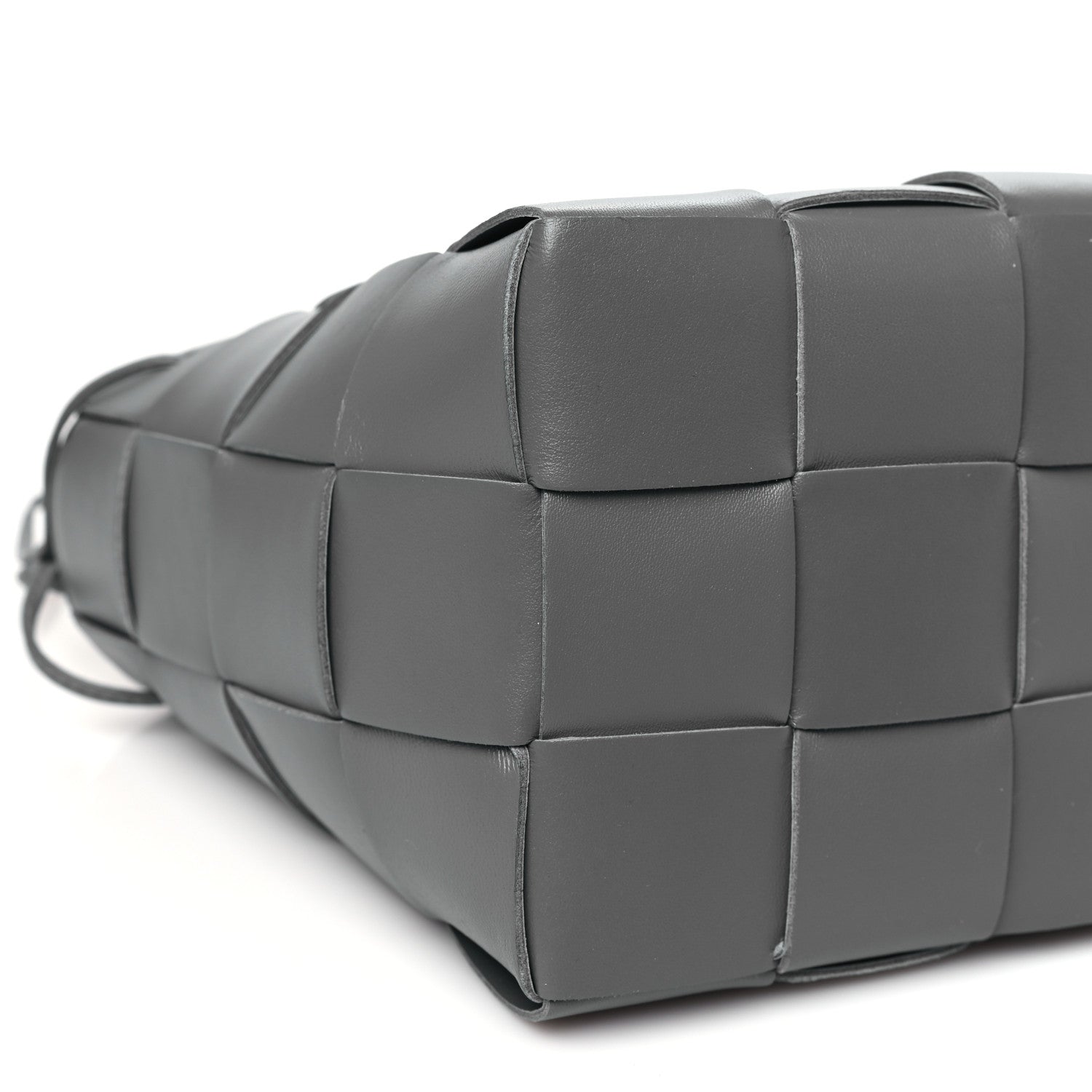 Bottega Veneta Nappa Maxi Intrecciato Small Cassette Bucket Bag Thunder 8 of 9