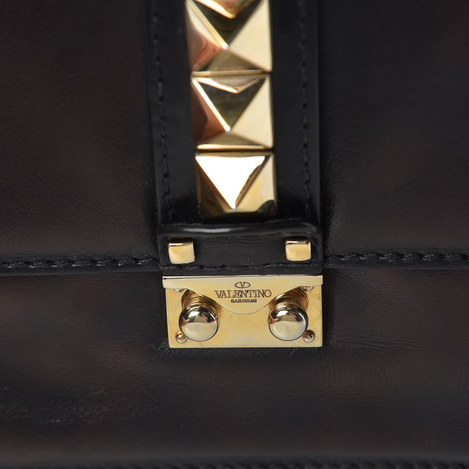 Valentino Garavani Vitello Medium Glam Lock Rockstud Flap Black 9 of 19