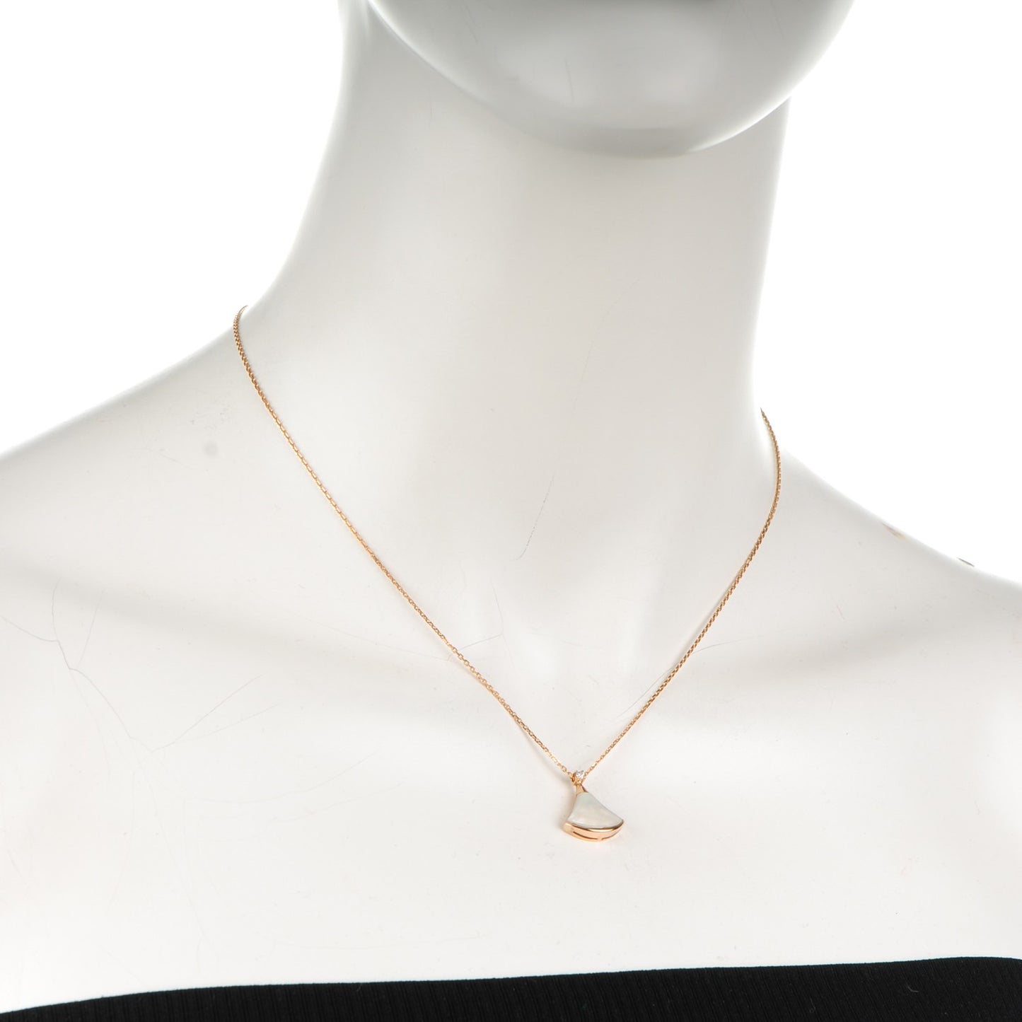 18K Rose Gold Diamond Mother of Pearl Divas' Dream Pendant Necklace
