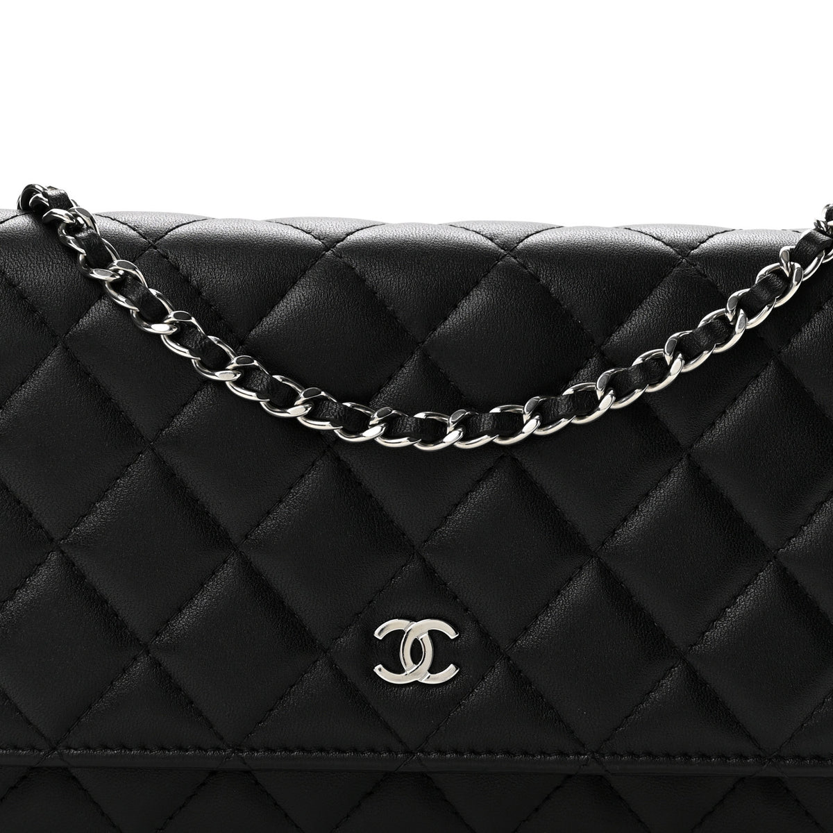 Caviar Quilted Wallet on Chain WOC Black