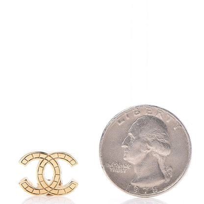 Chanel Quilted CC Clip On Earrings Gold 2 of 4