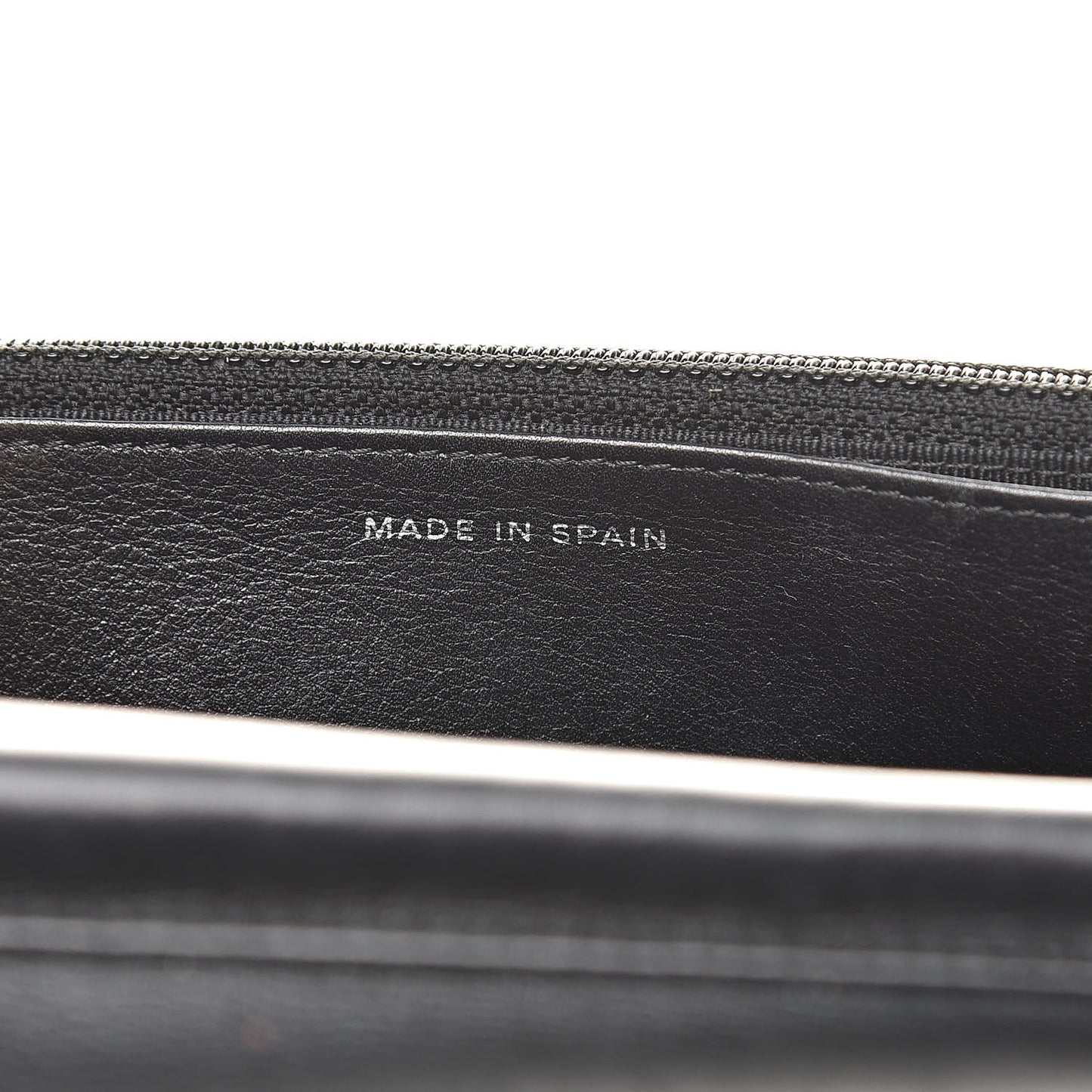 Patent Quilted Wallet On Chain WOC Black