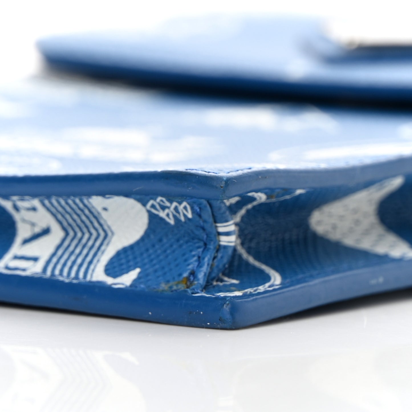 Saffiano Whale Smartphone Case Marea