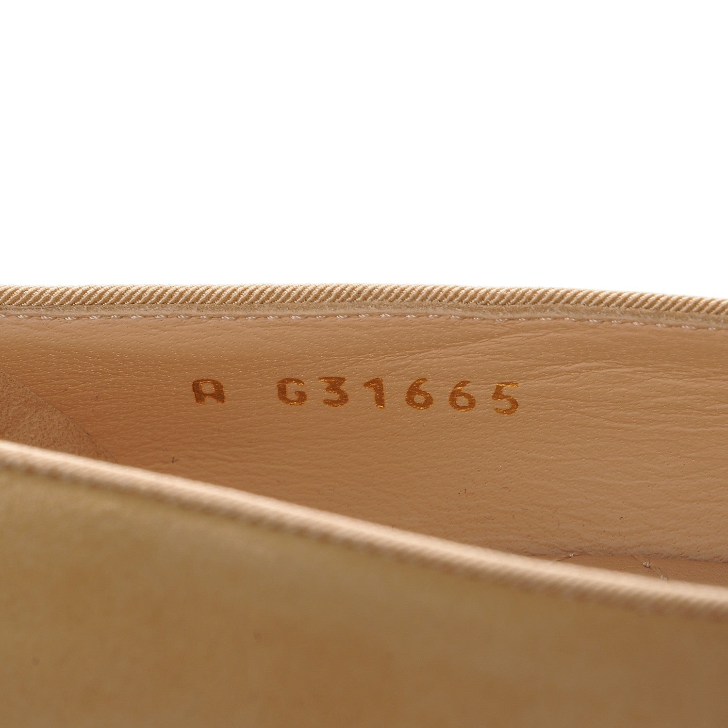 Chanel Suede Pearl Camellia Pumps 39.5 Beige Black 8 of 9