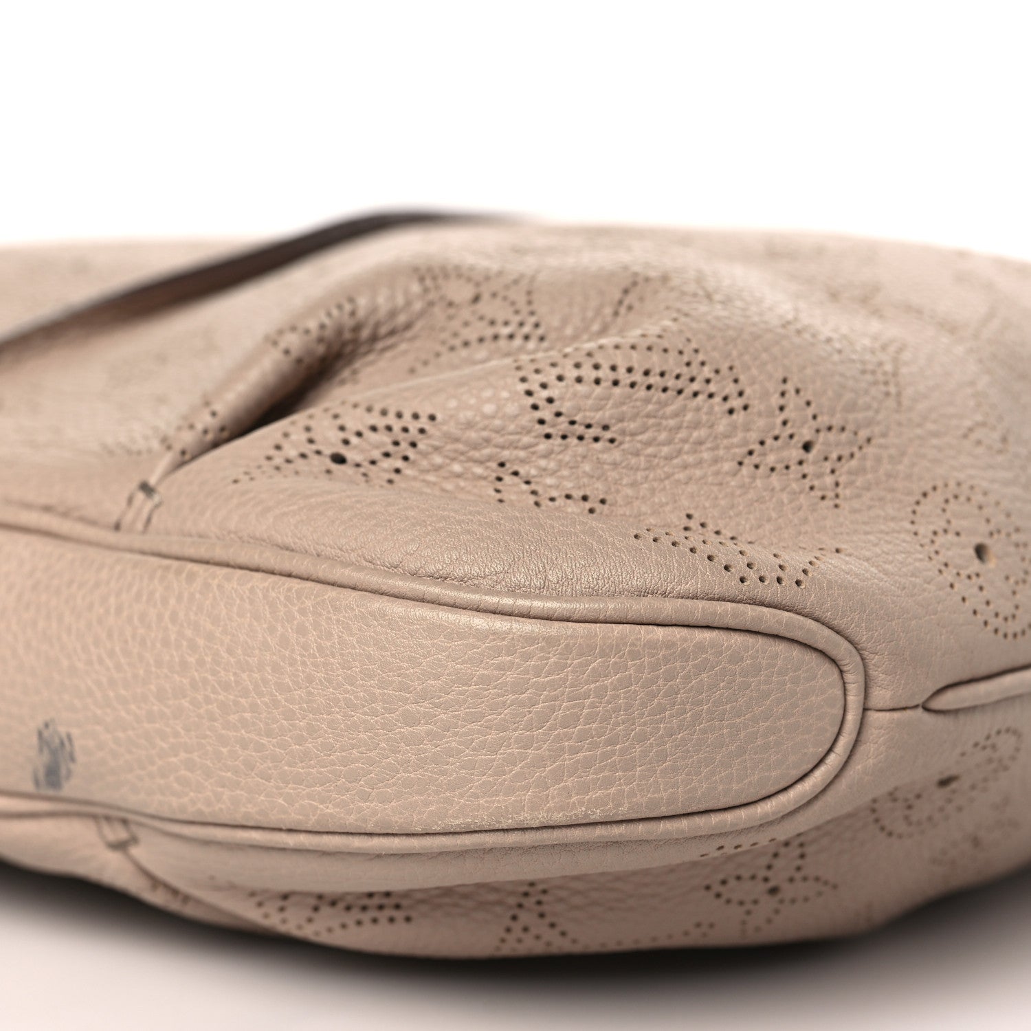 Louis Vuitton Mahina Selene PM Sandy 8 of 10