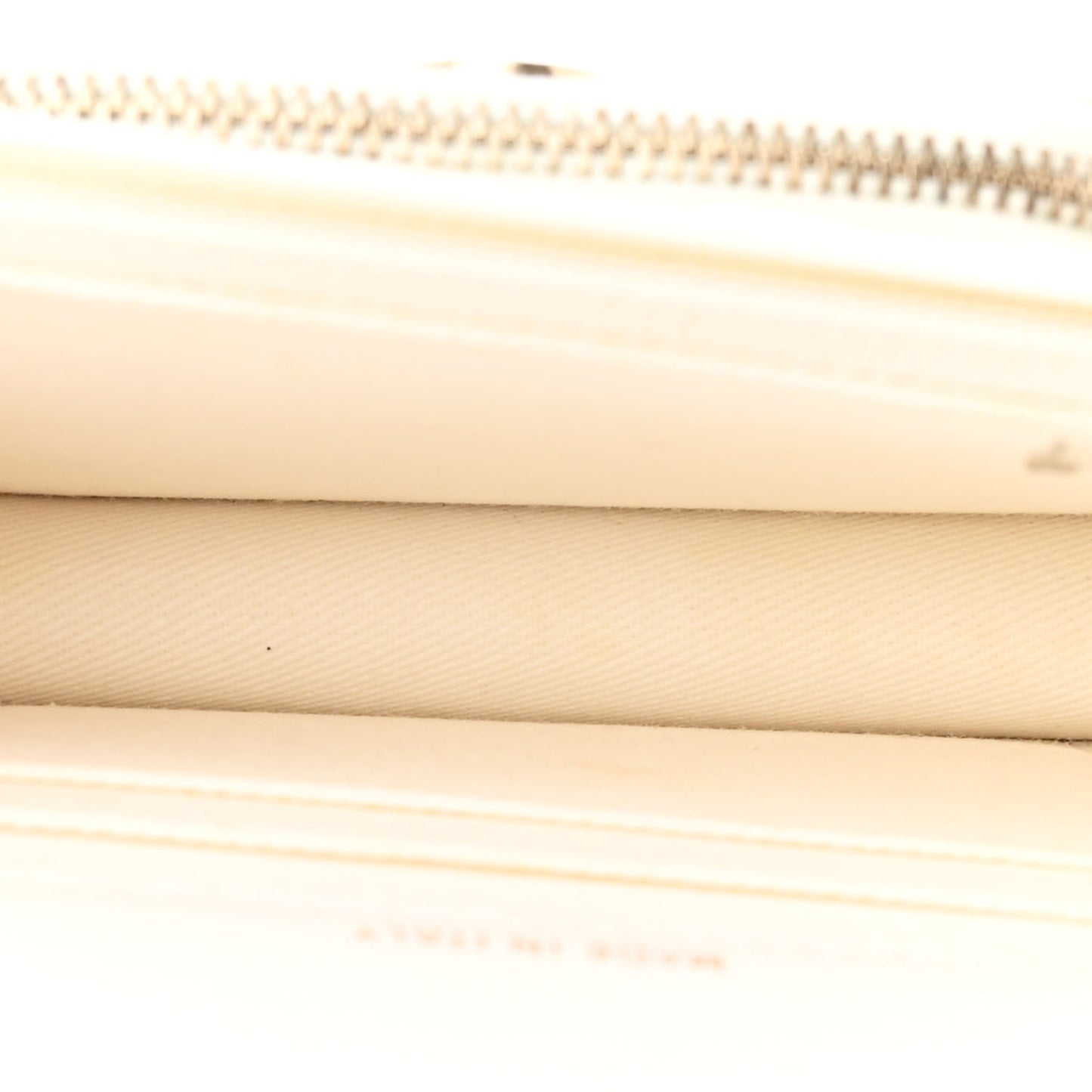 Caviar Quilted Business Affinity Clutch With Chain Flap White