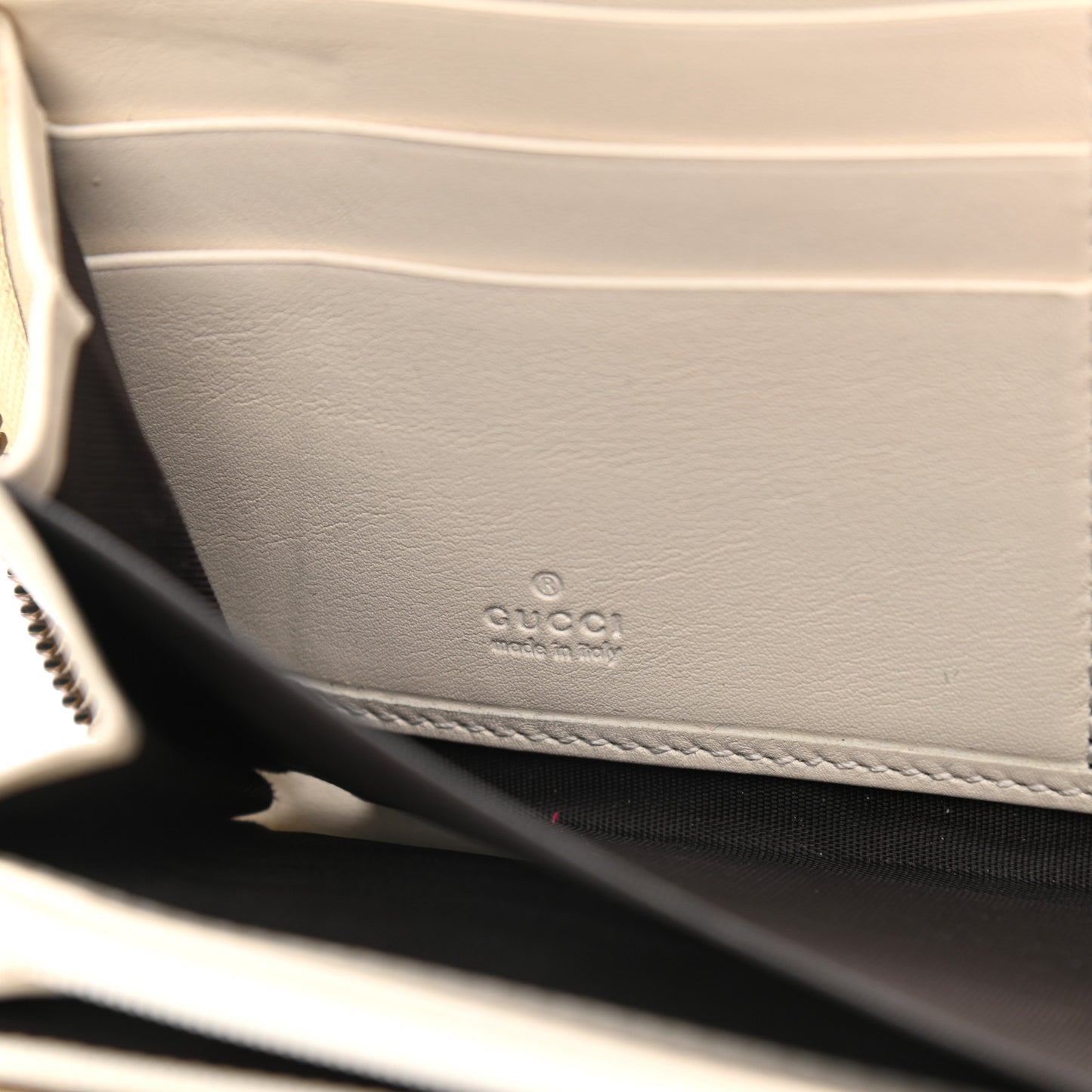 Calfskin Matelasse GG Marmont Zip Around Wallet White