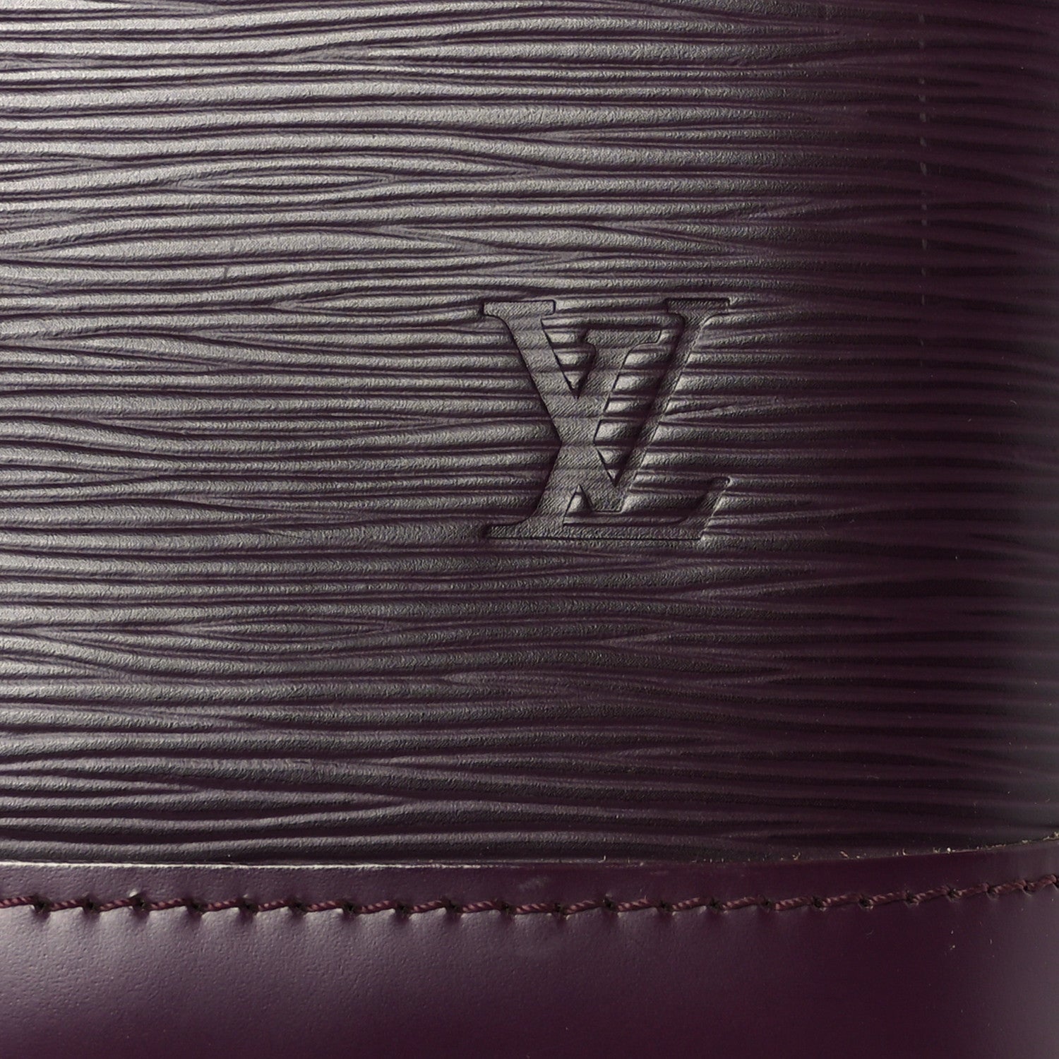Louis Vuitton Epi Alma PM Cassis 7 of 10
