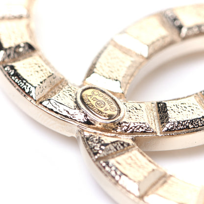 Chanel Studded CC Pin Brooch Gold 3 of 7