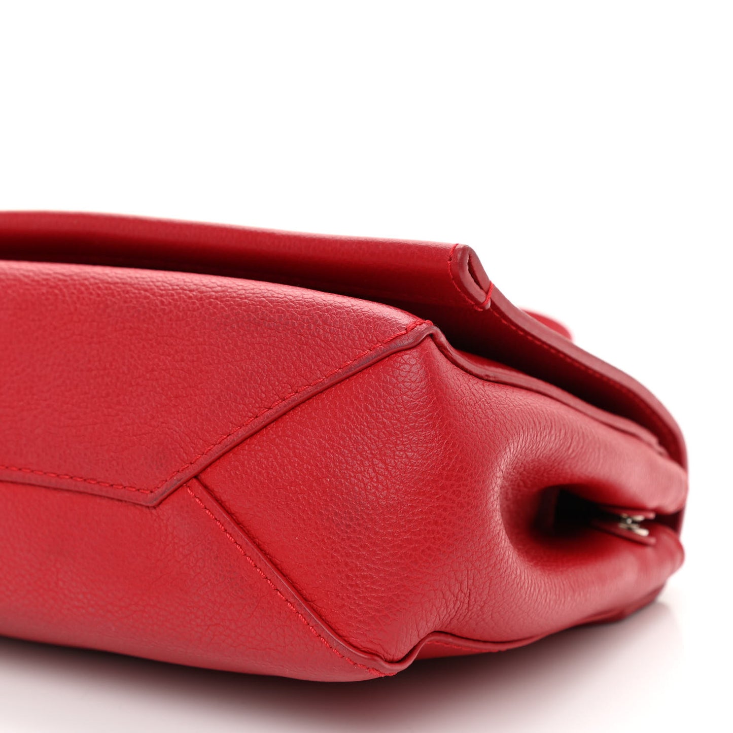 Calfskin Lockme II Chain Bag BB Rubis