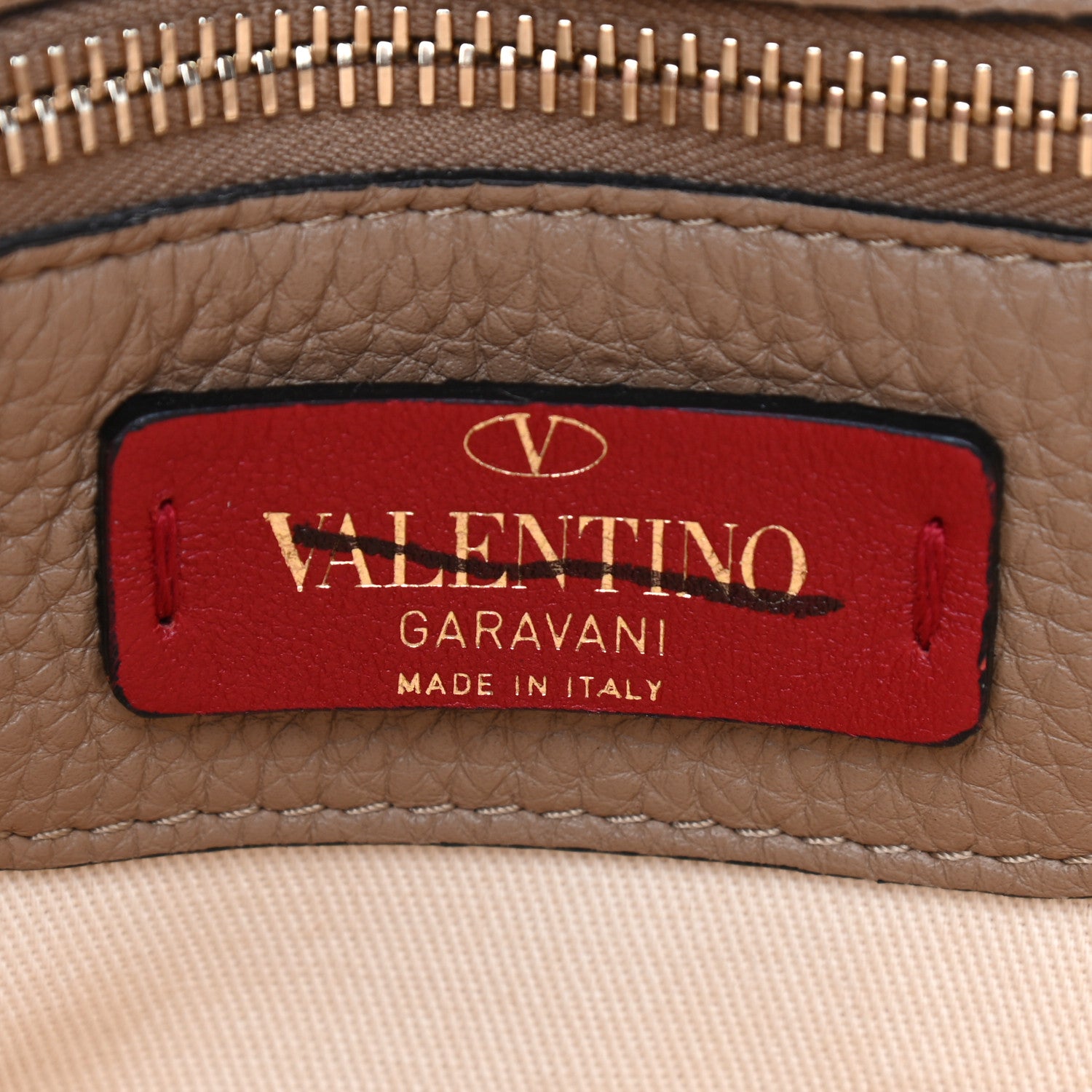 Valentino Garavani Pebbled Calfskin Rockstud Single Handle Flap Bag Beige 8 of 8